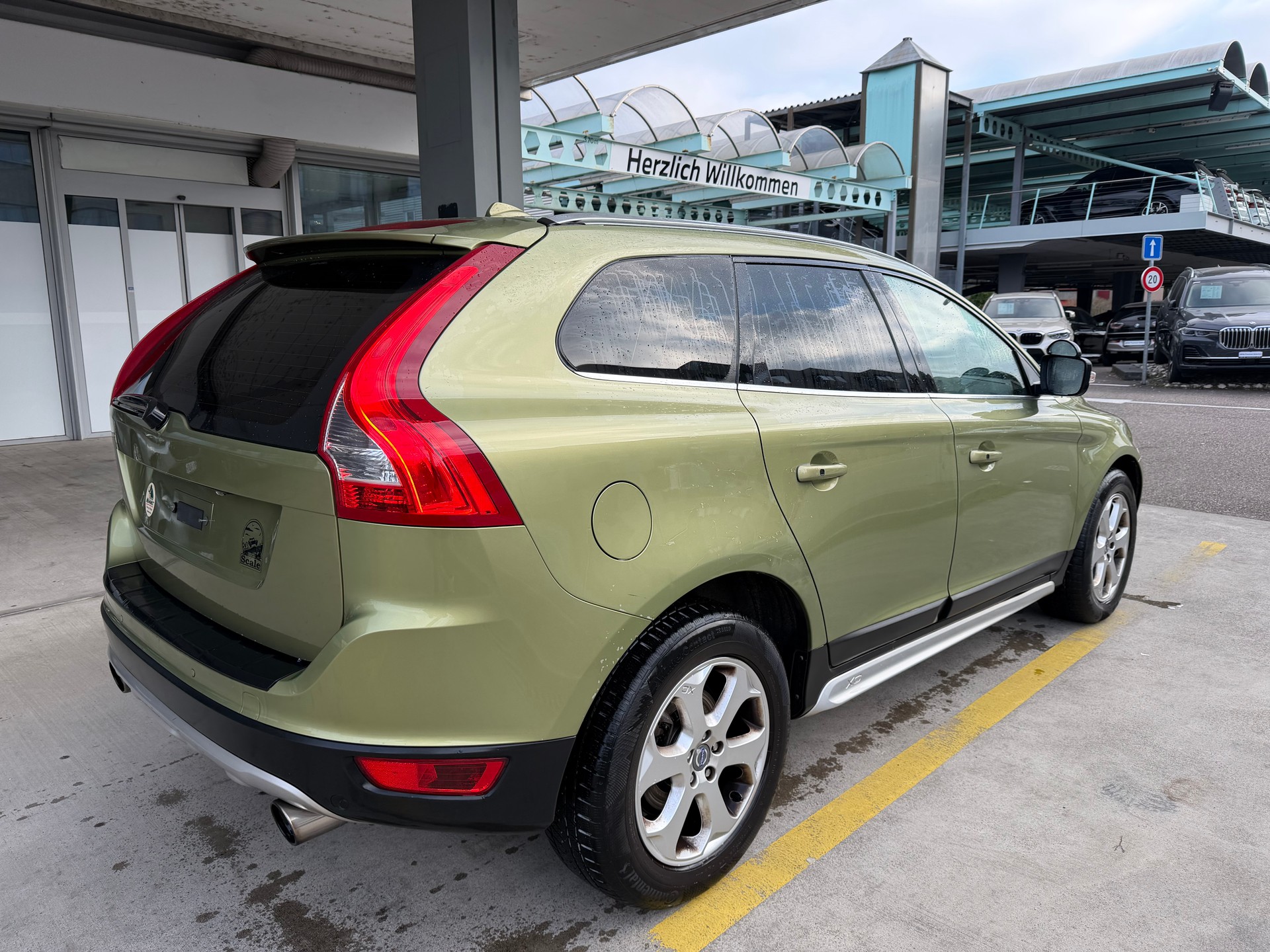 VOLVO XC60 T6 AWD Summum Geartronic-image-4