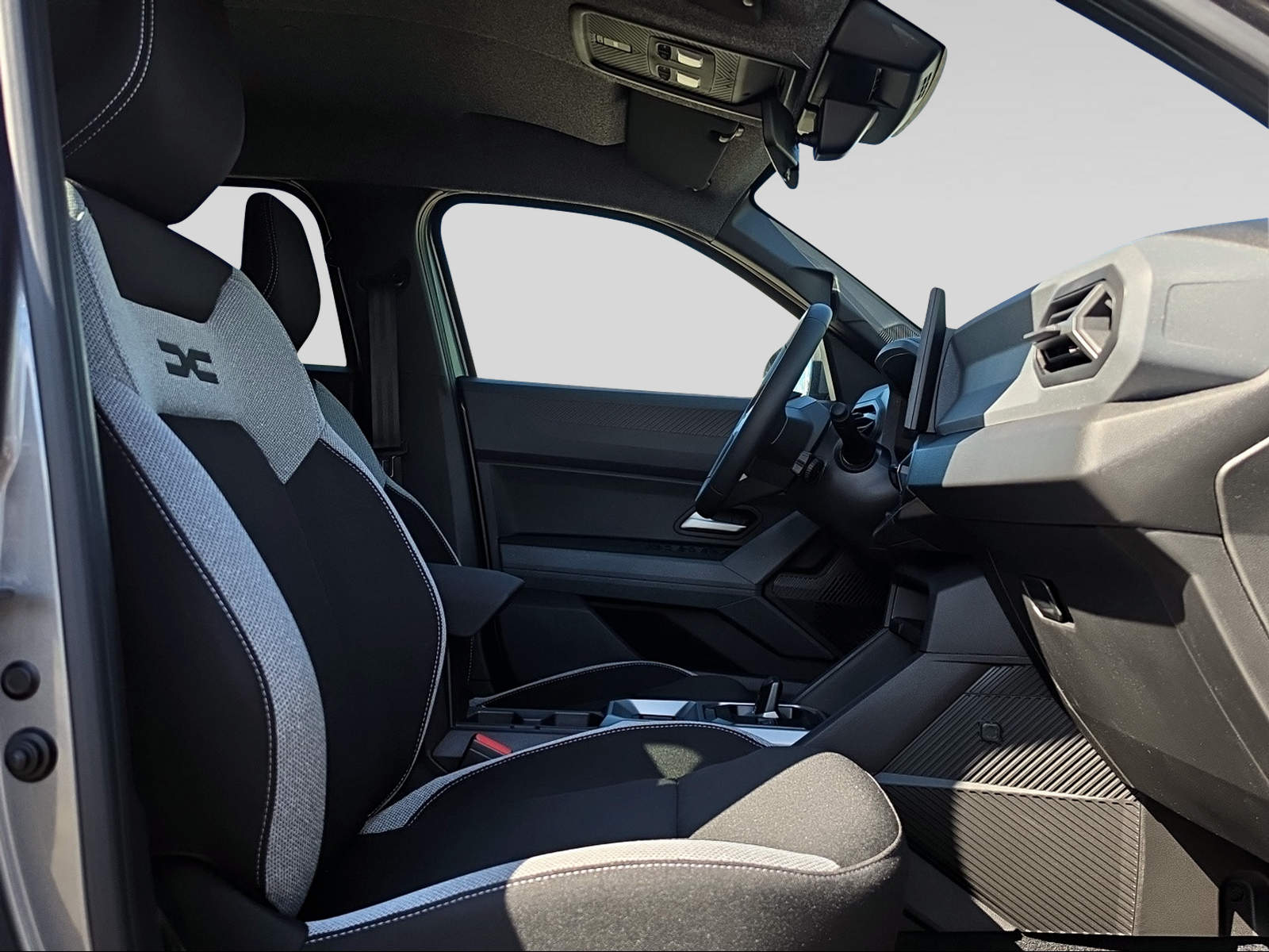 DACIA DUSTER Journey hybrid 155-image-10