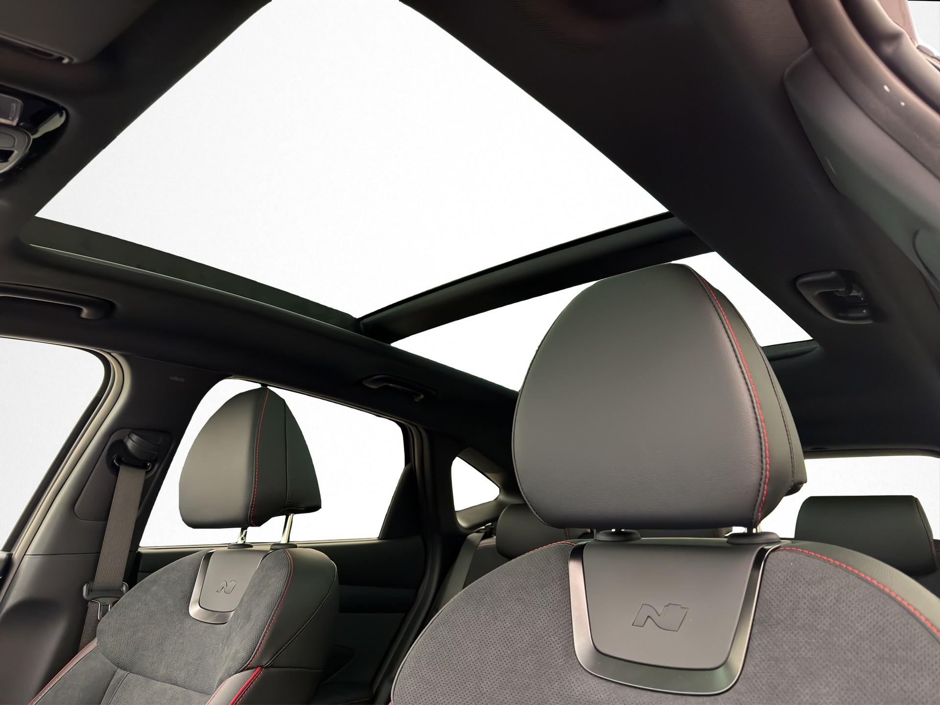 HYUNDAI Tucson 1.6 T-GDi PHEV N-Line LUX Sunroof-image-14