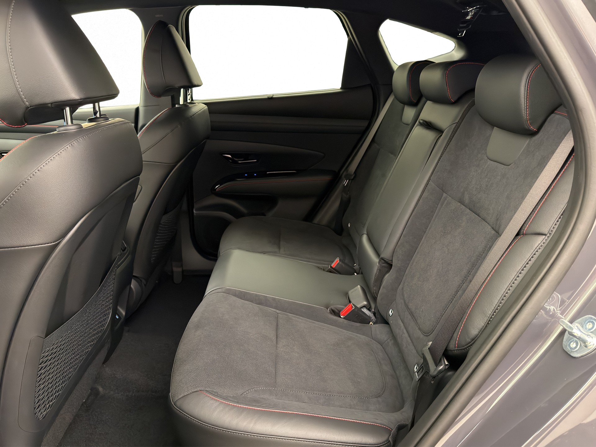 HYUNDAI Tucson 1.6 T-GDi PHEV N-Line LUX Sunroof-image-11