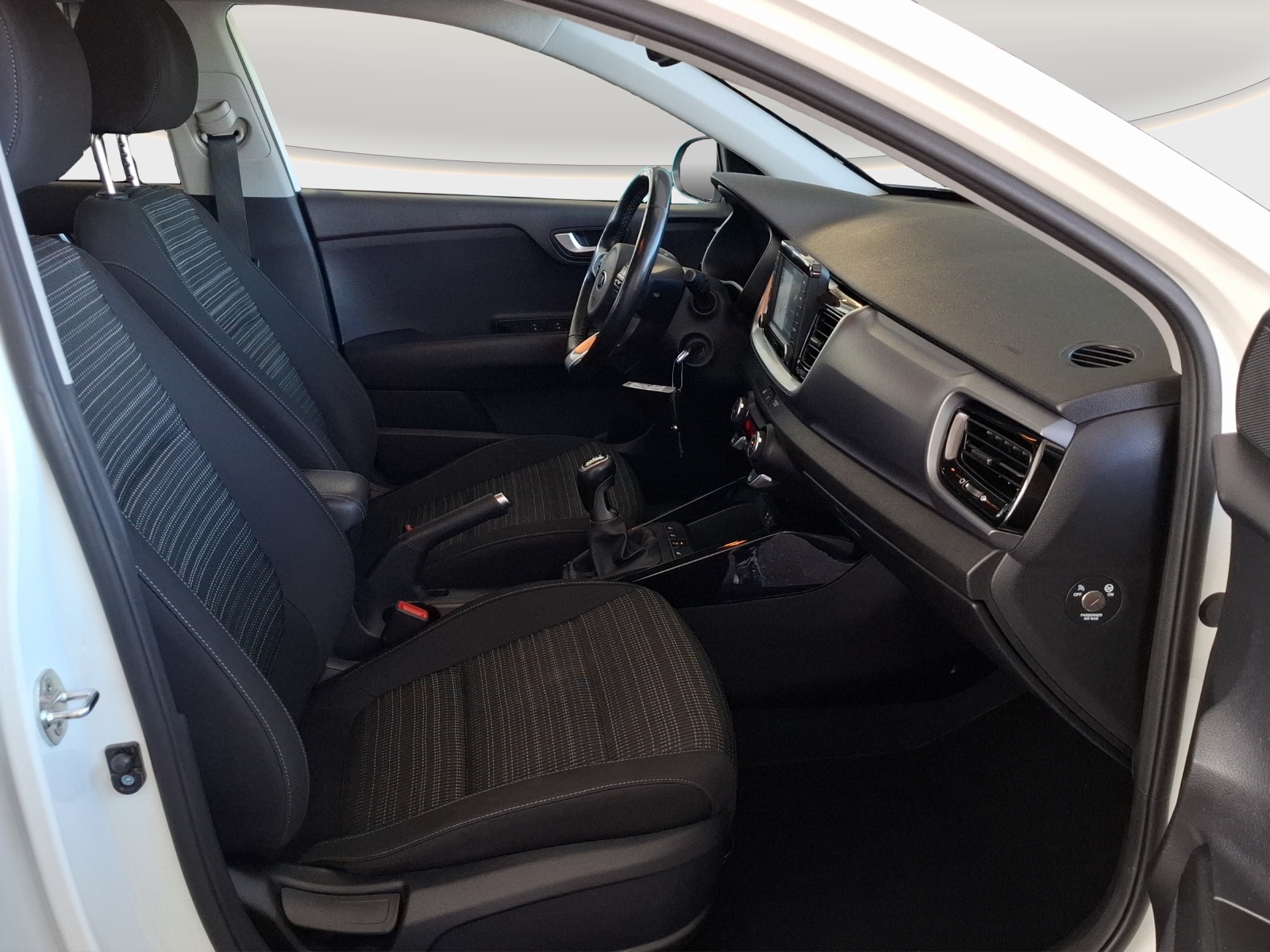 KIA Stonic 1.0 T-GDi //-image-9