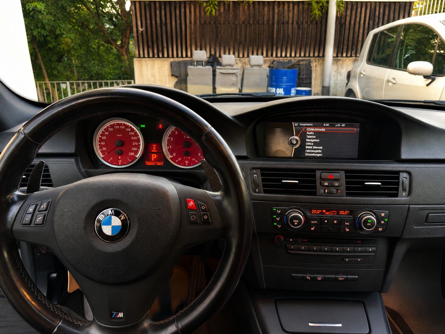 BMW M3 DSG-image-7