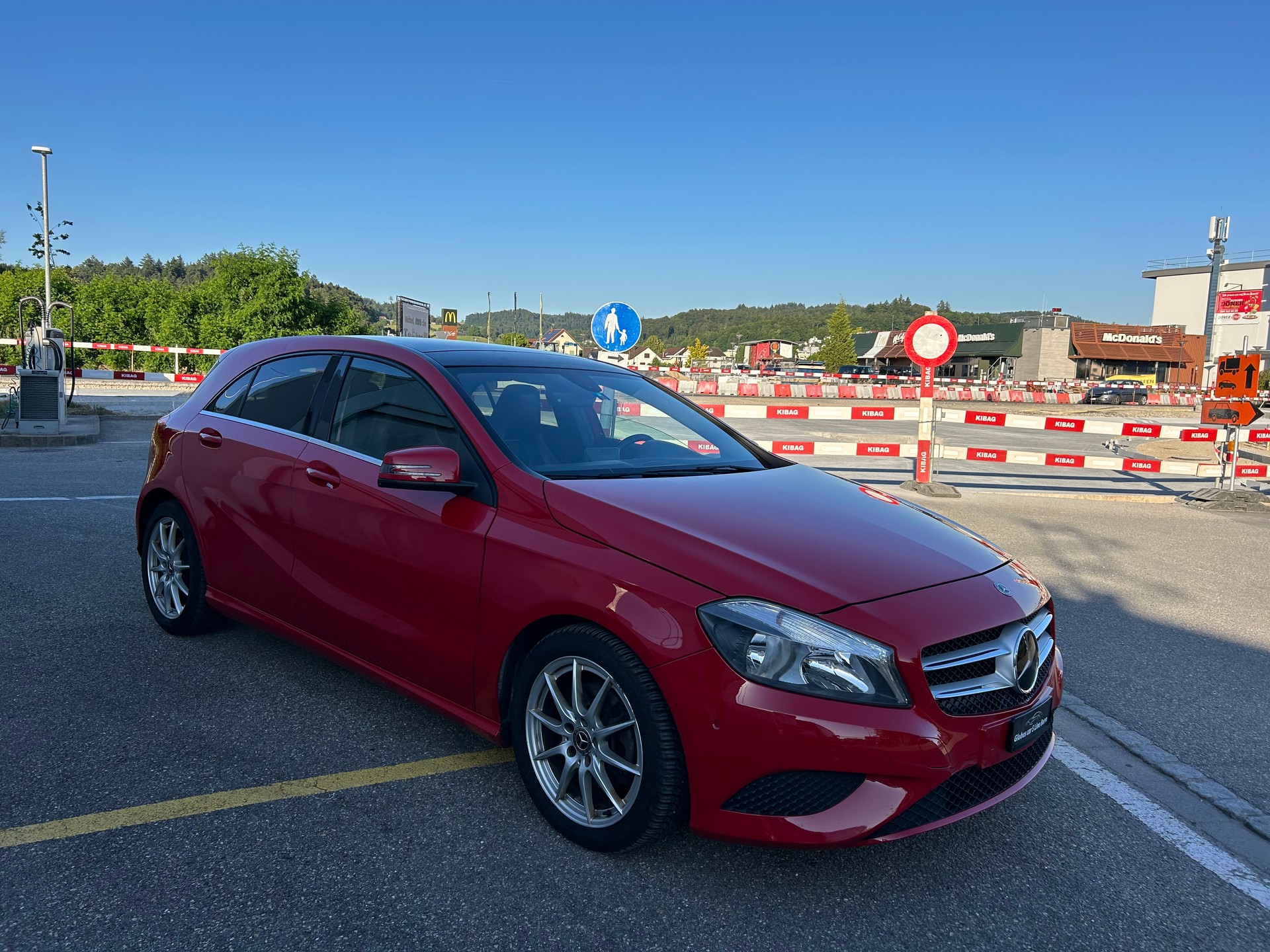 MERCEDES-BENZ A 180 Urban-image-1