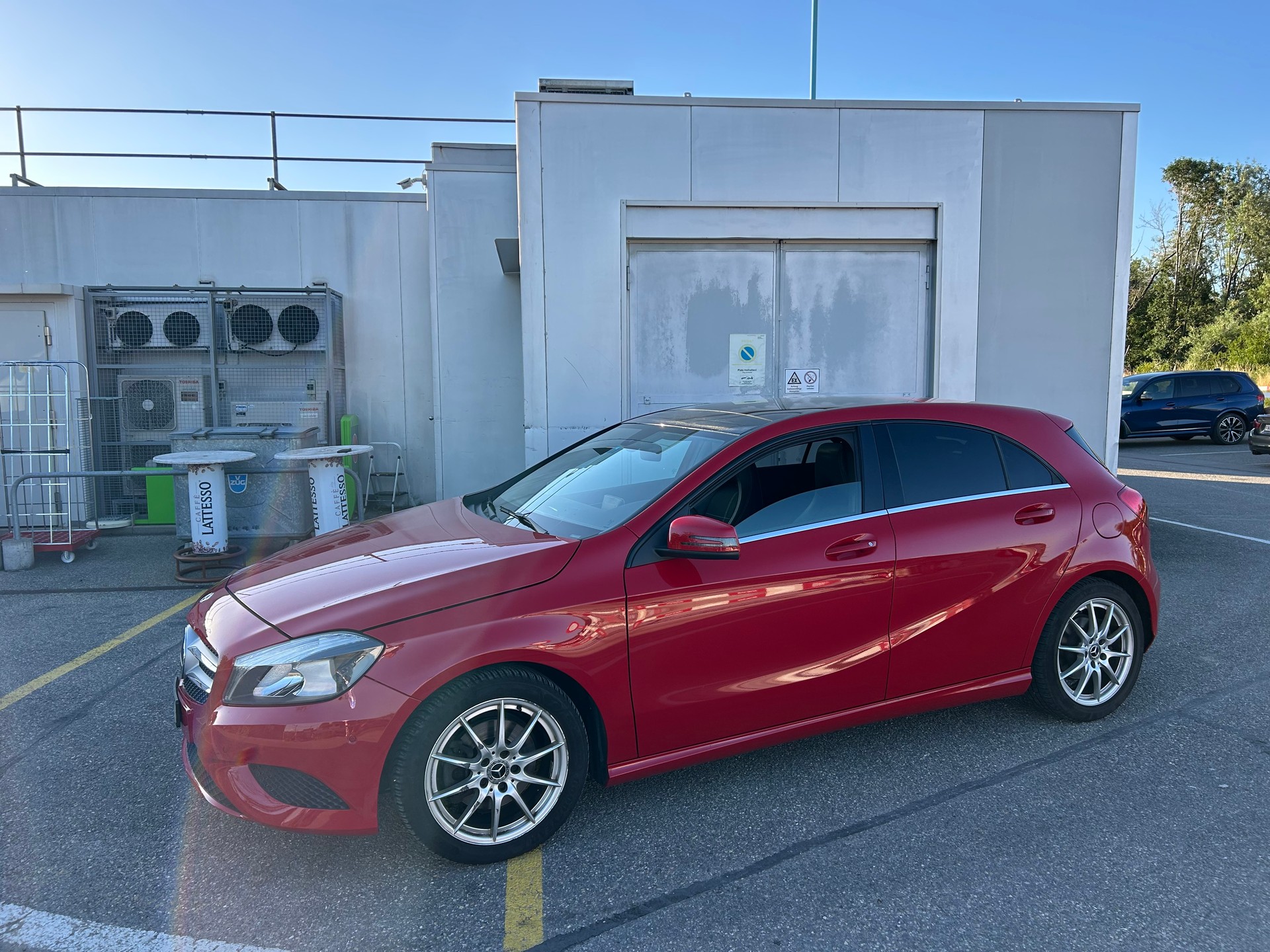 MERCEDES-BENZ A 180 Urban-image-9