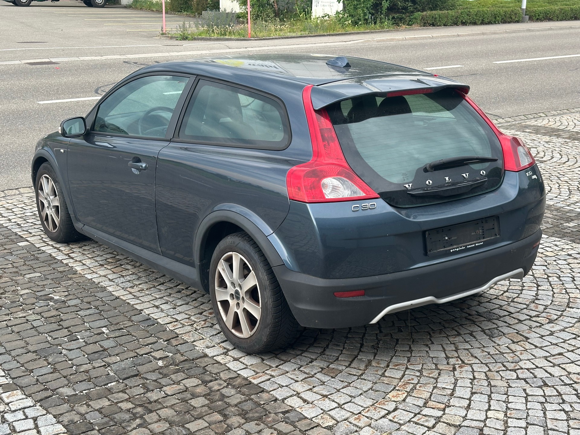 VOLVO C30 1.6D DRIVe Momentum-image-4