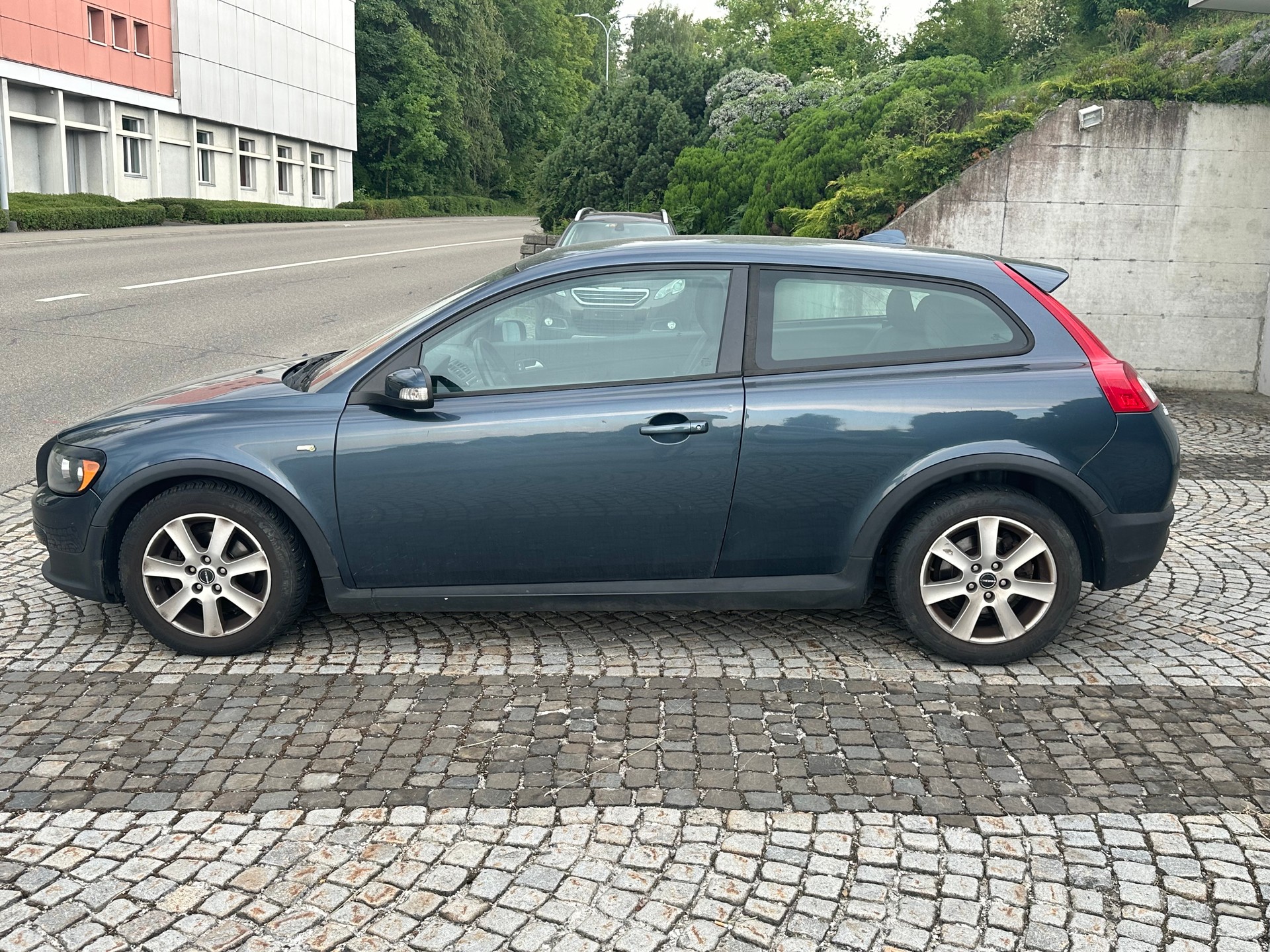 VOLVO C30 1.6D DRIVe Momentum-image-3