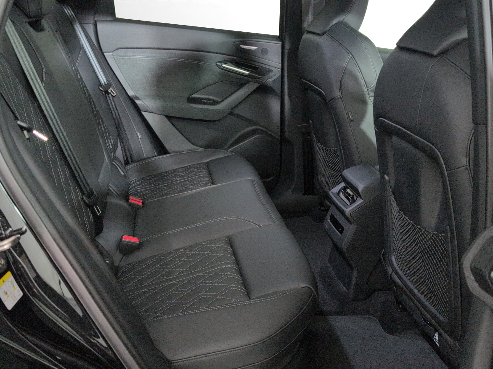 AUDI SQ6 e-tron quattro-image-8