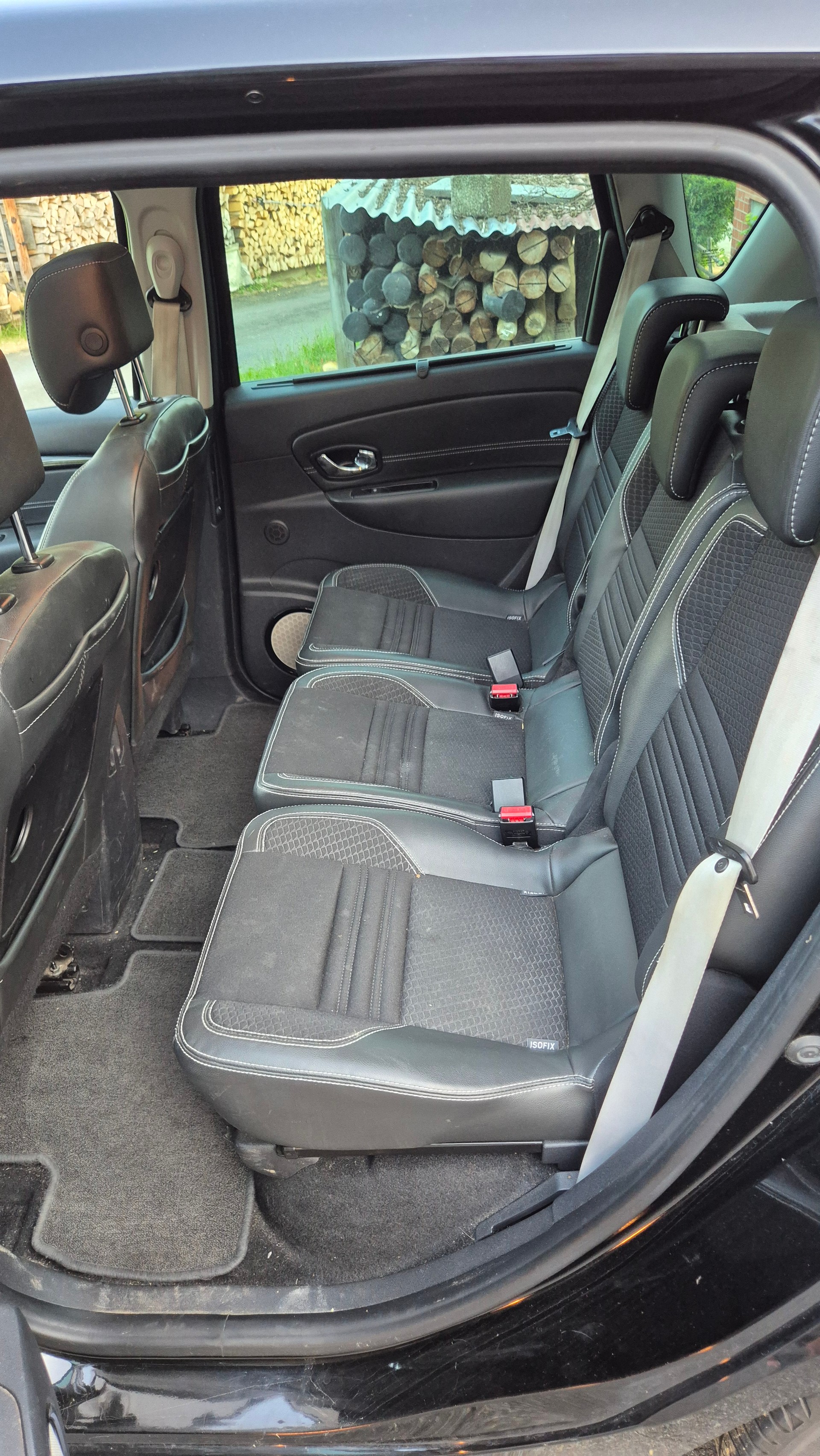 RENAULT Scénic 1.2 16V Turbo Swiss Edition-image-8