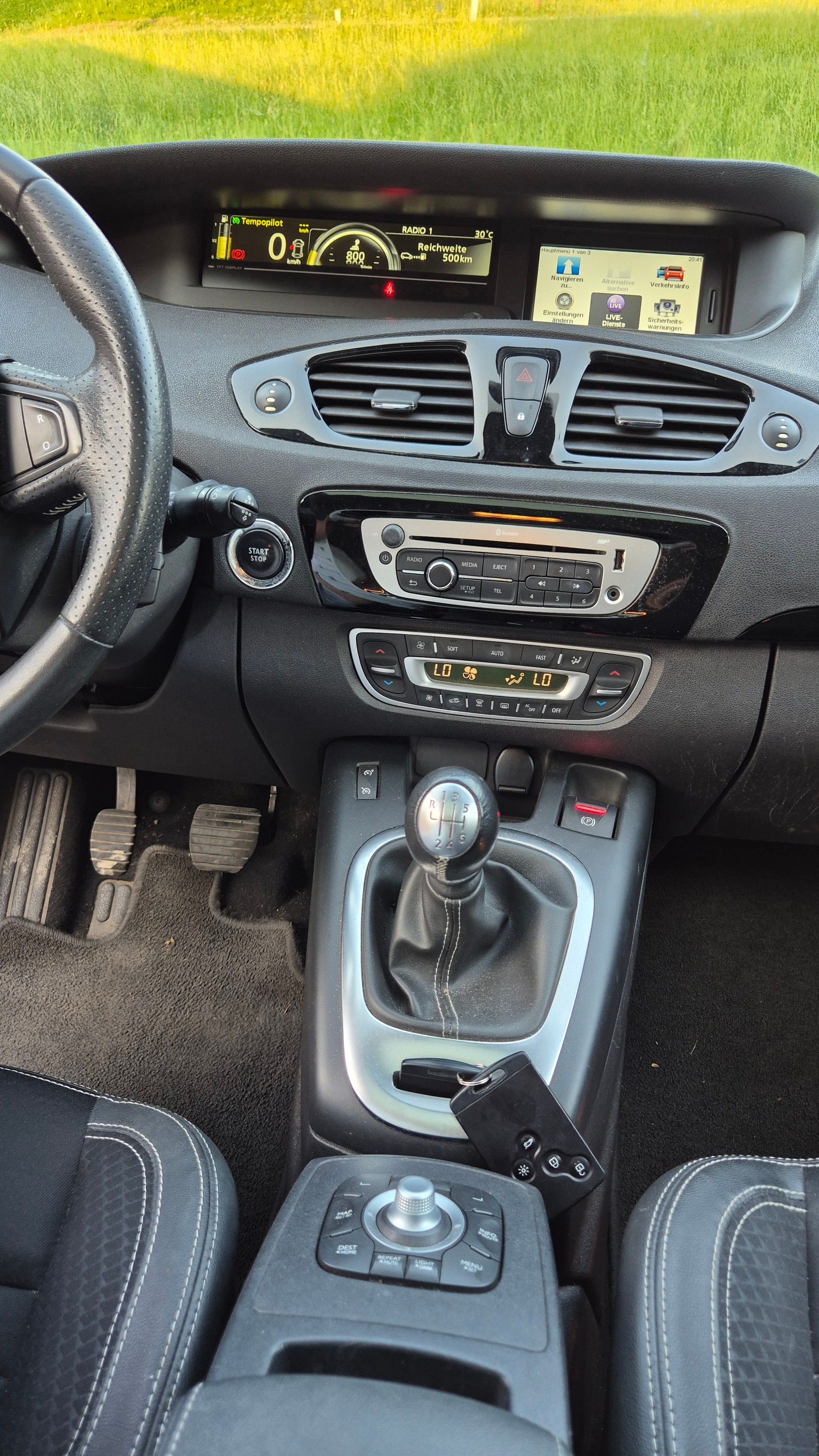 RENAULT Scénic 1.2 16V Turbo Swiss Edition-image-14
