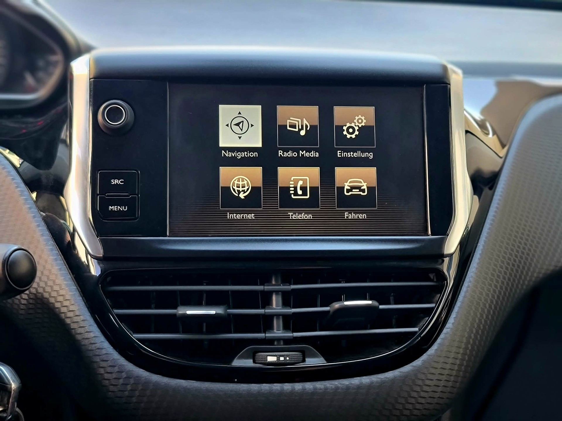 PEUGEOT 2008 1.2 PureTech Active-image-14