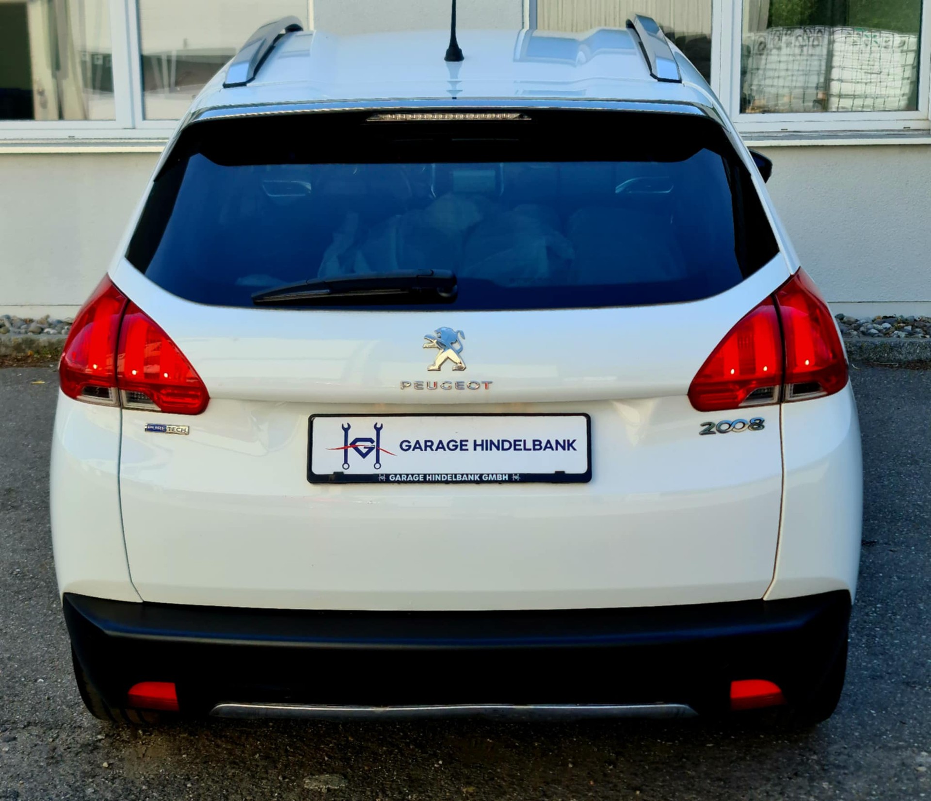 PEUGEOT 2008 1.2 PureTech Active-image-7