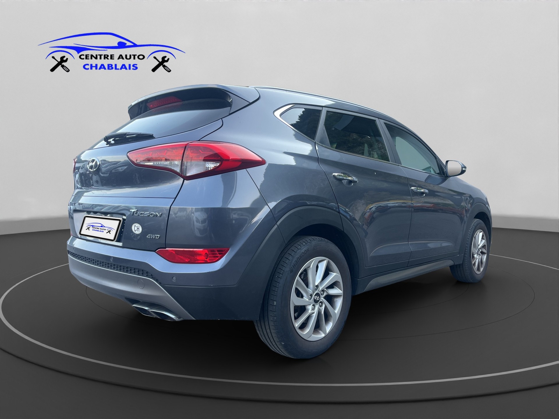 HYUNDAI Tucson 2.0 CRDI Launch Edition 4WD Automatic-image-3