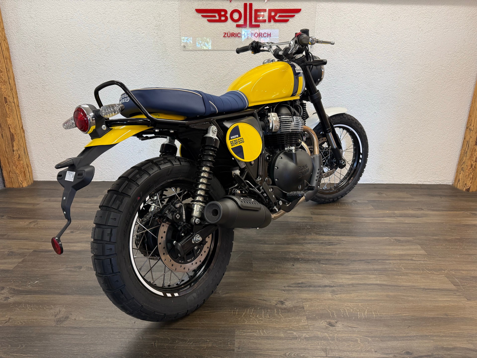 ROYAL ENFIELD Bear 650 Base-showroom-element-3