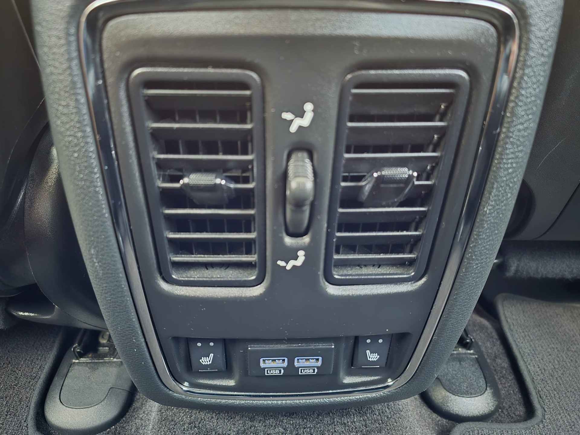 JEEP Grand Cherokee SRT 6.4 HEMI V8-image-14