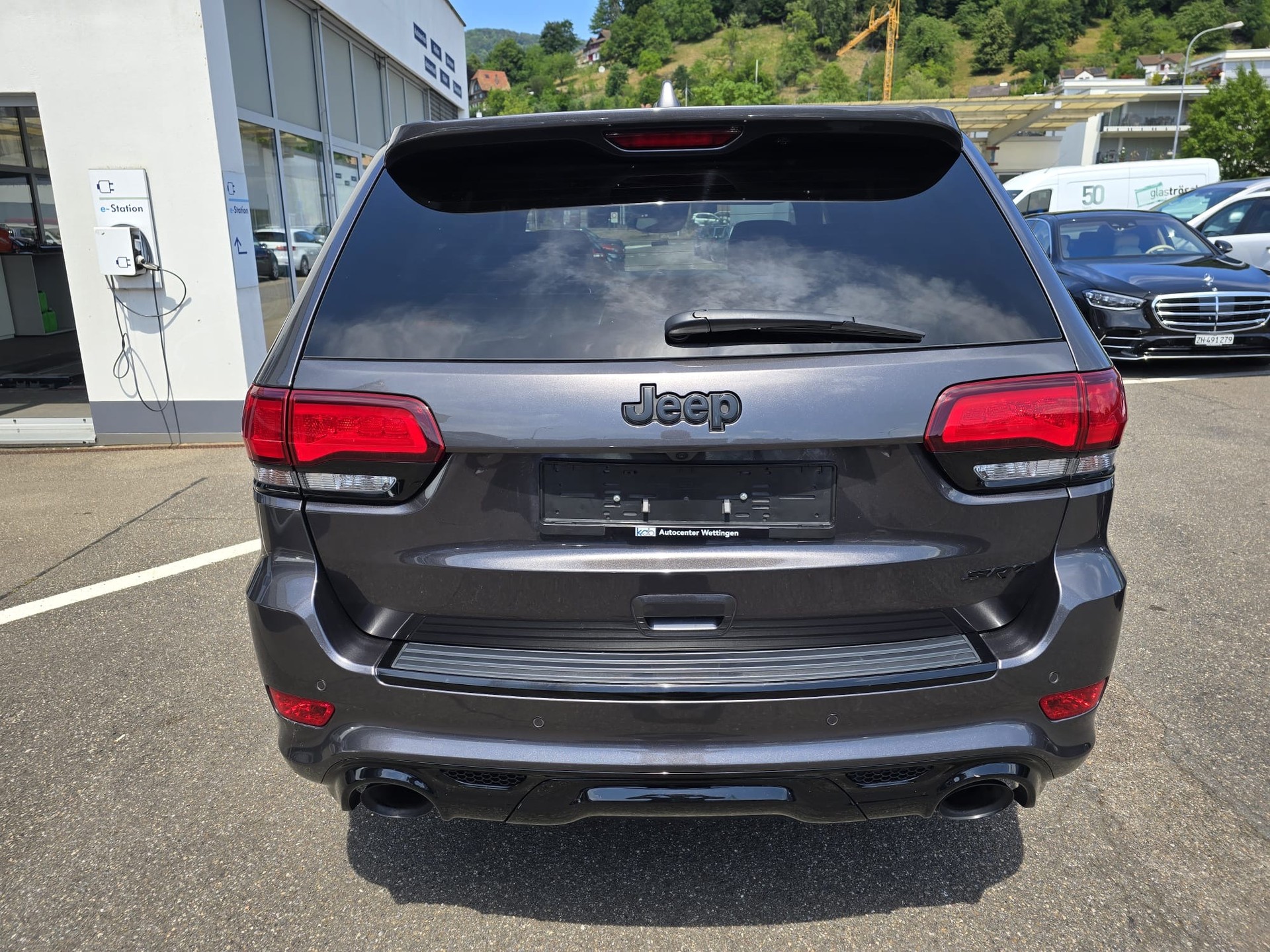 JEEP Grand Cherokee SRT 6.4 HEMI V8-image-5