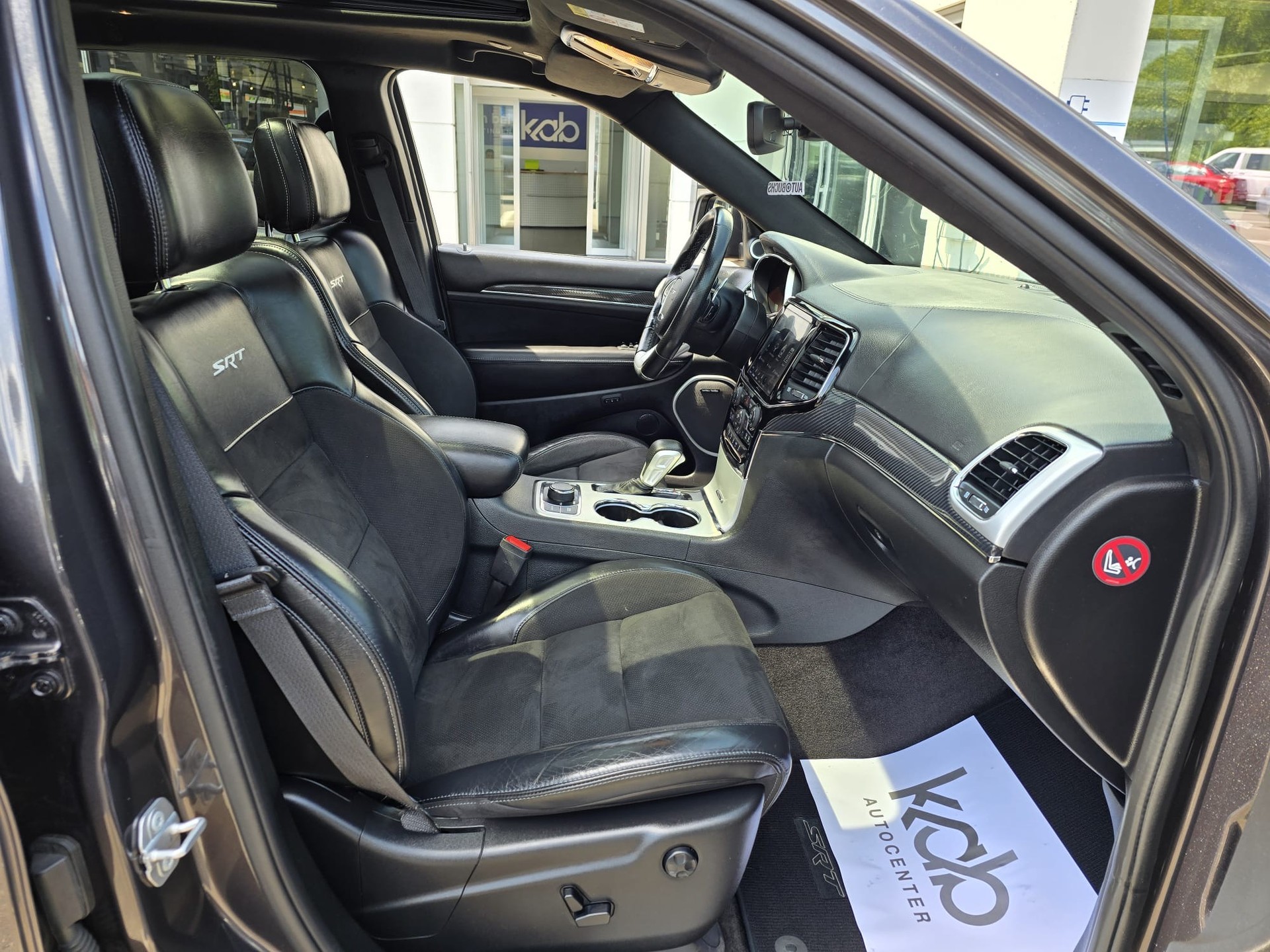 JEEP Grand Cherokee SRT 6.4 HEMI V8-image-17