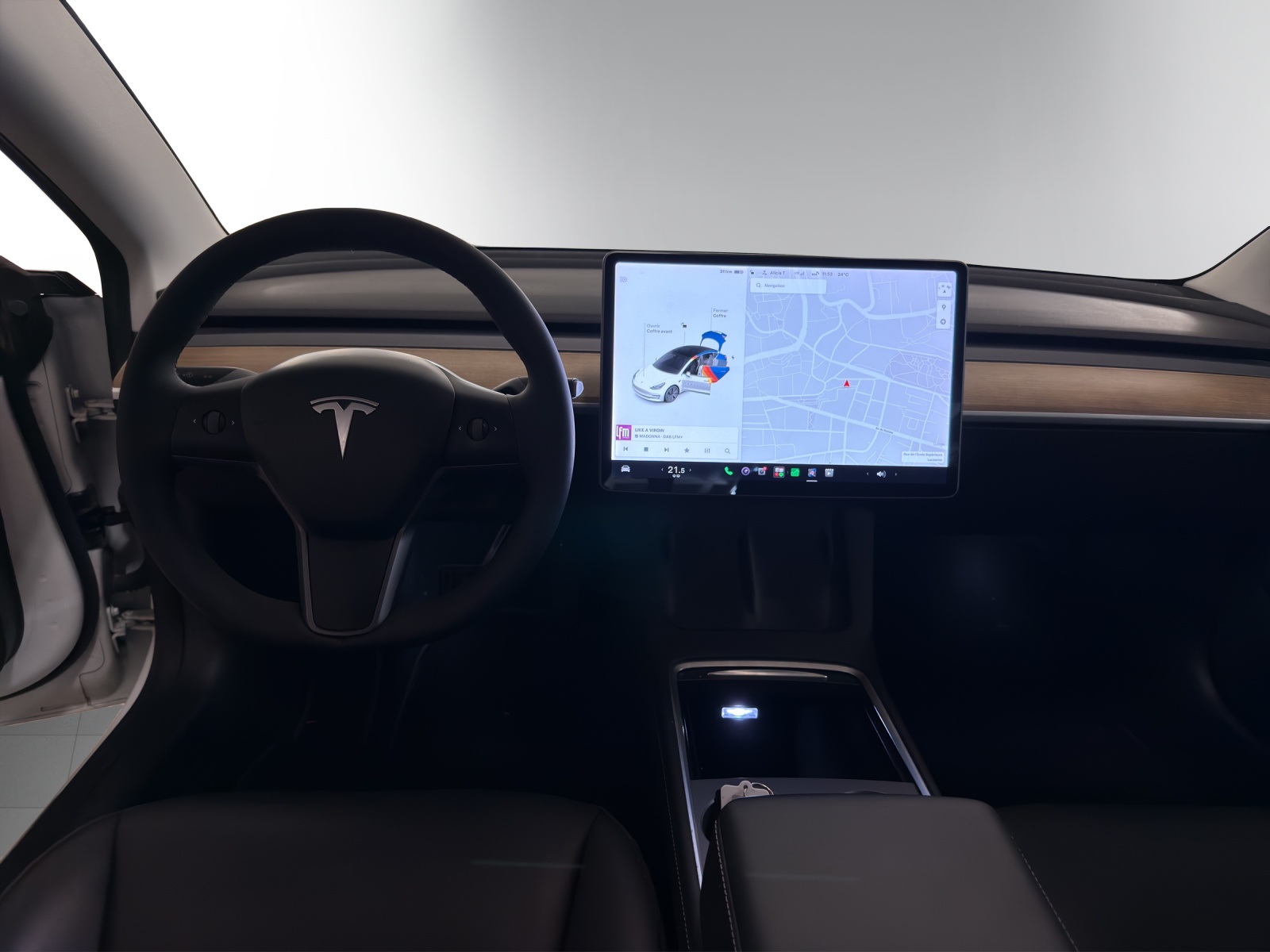 TESLA Model 3 Long Range Dual Motor AWD-image-11
