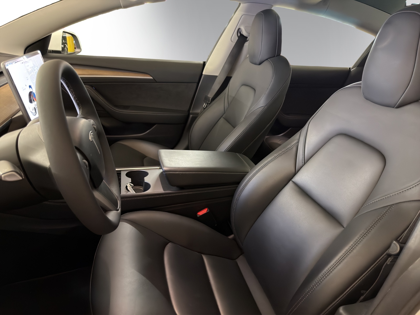 TESLA Model 3 Long Range Dual Motor AWD-image-8