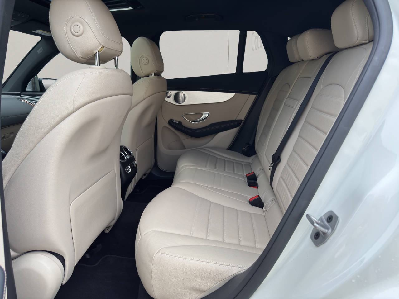 MERCEDES-BENZ EQC 400 4matic-image-10