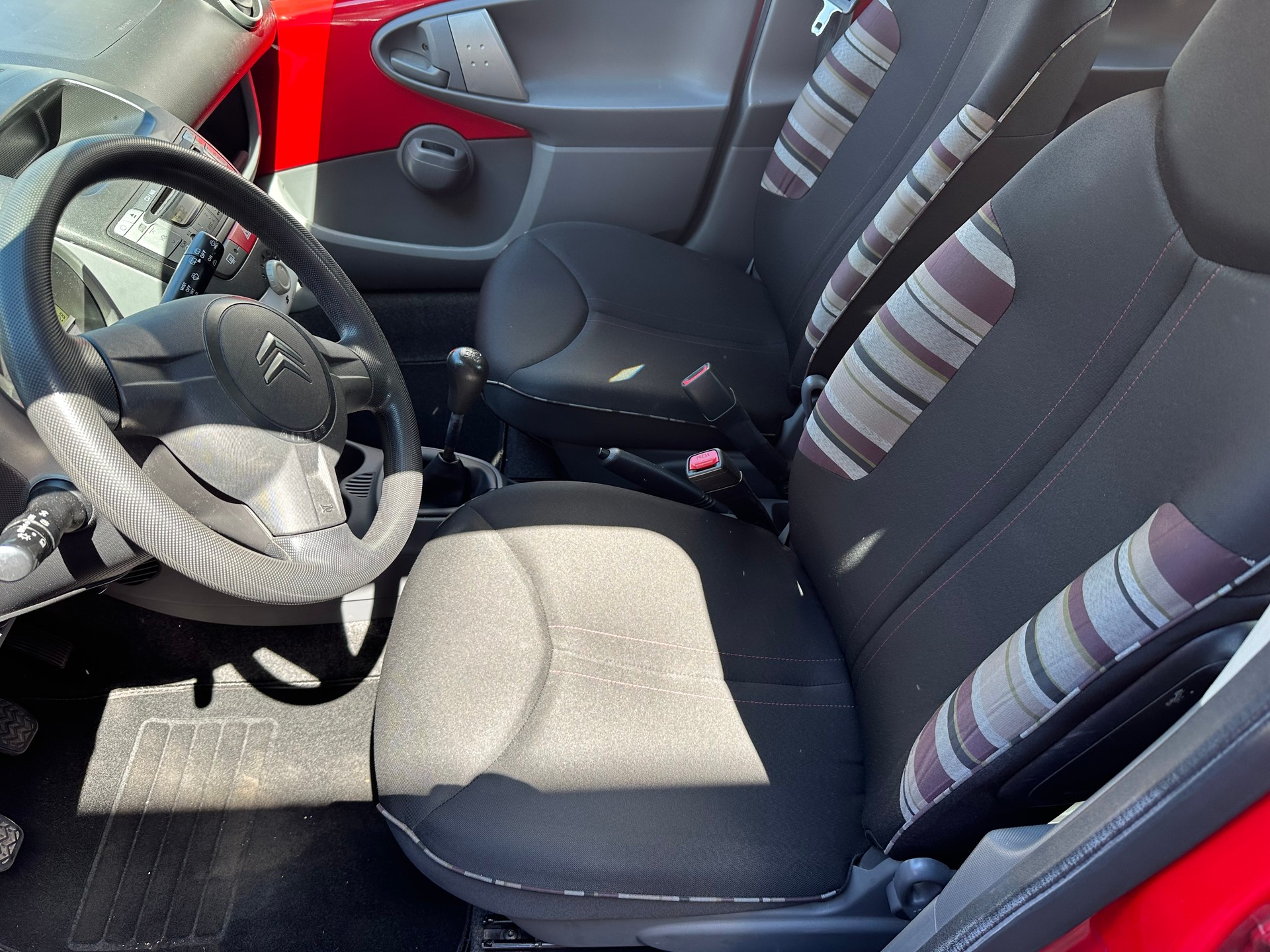 CITROEN C1 1.0i Sélection-image-6