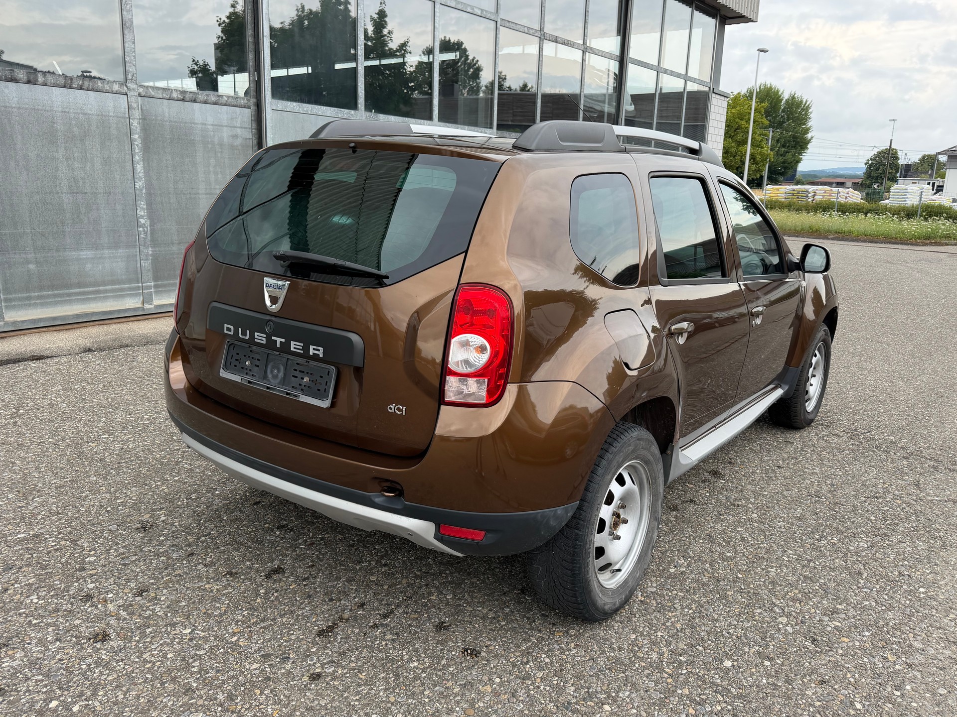 DACIA Duster 1.5 dCi Lauréate 4x4-image-3