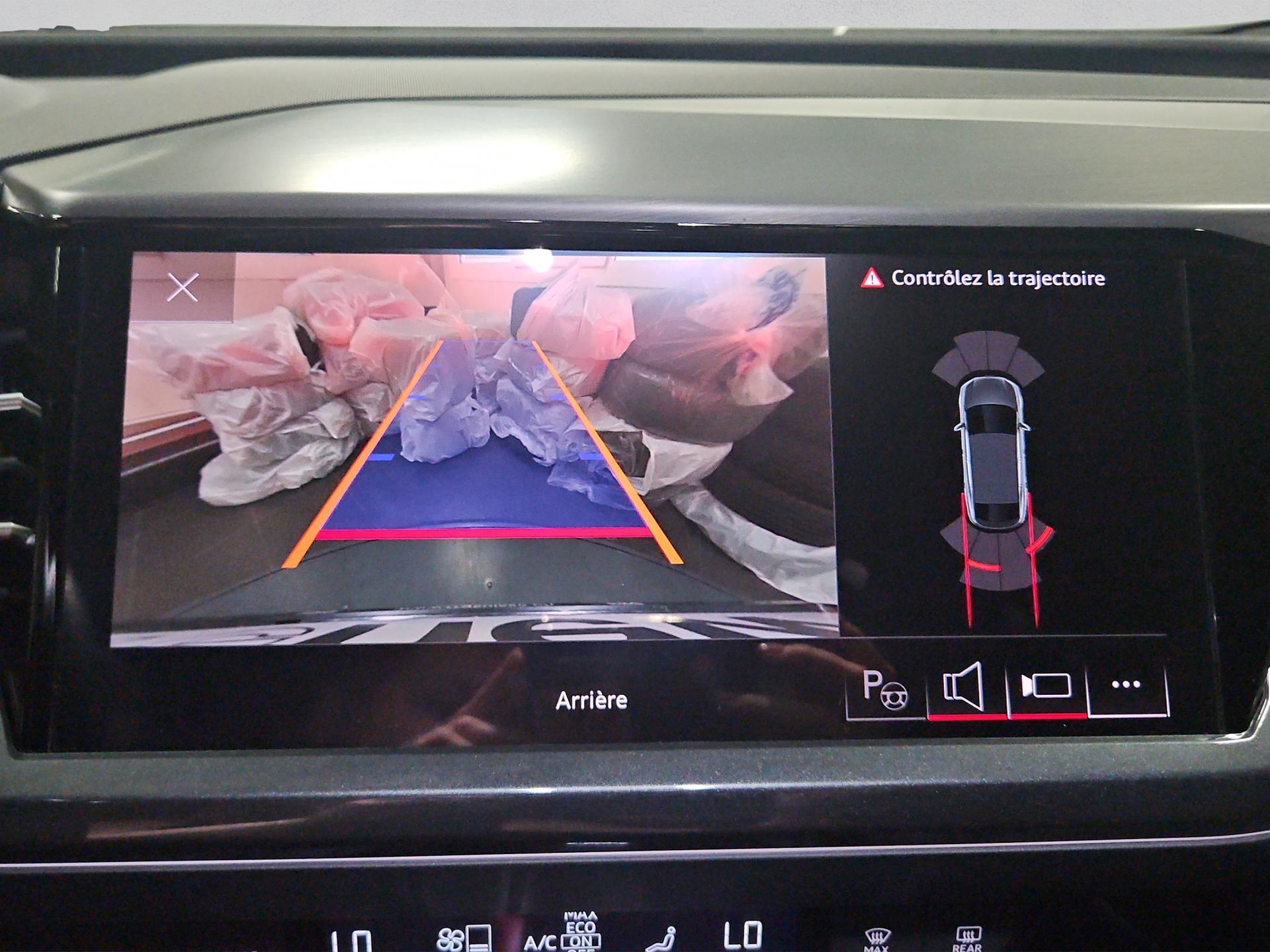 AUDI Q4 Sportback e-tron 45 quattro-image-12
