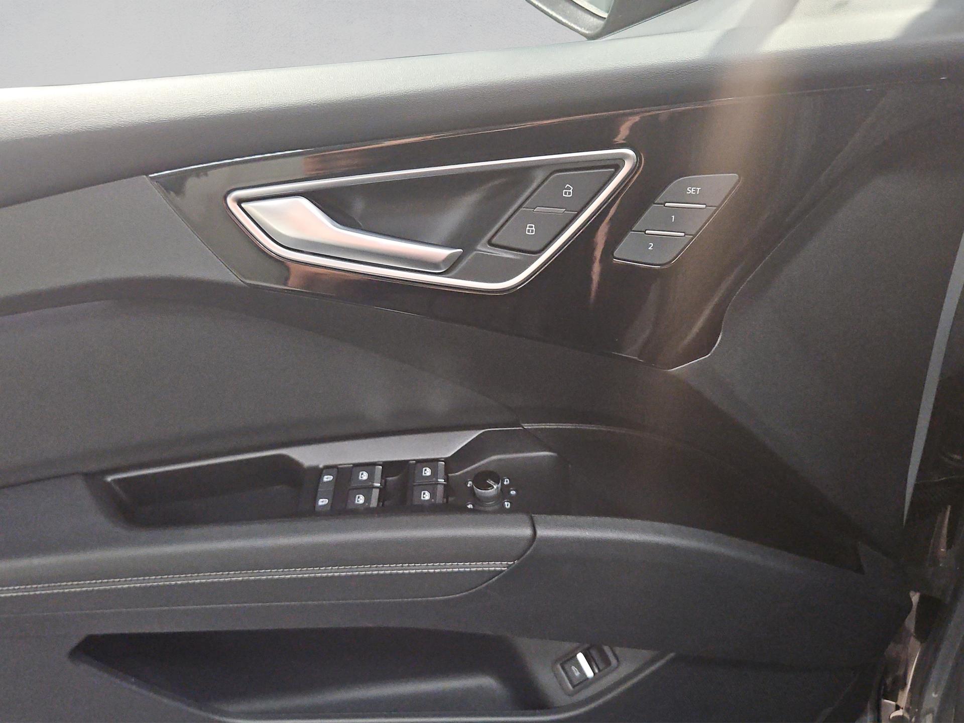AUDI Q4 Sportback e-tron 45 quattro-image-18