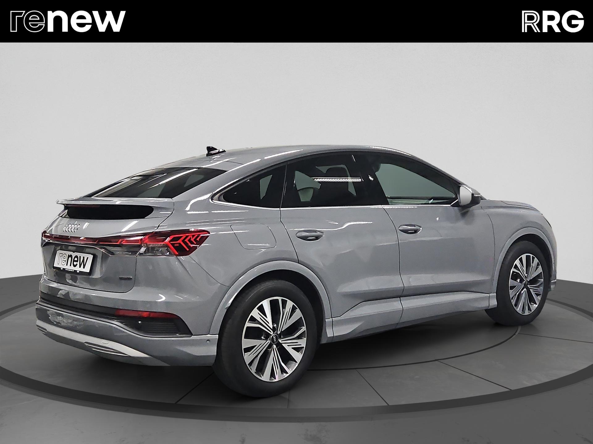 AUDI Q4 Sportback e-tron 45 quattro-showroom-element-2