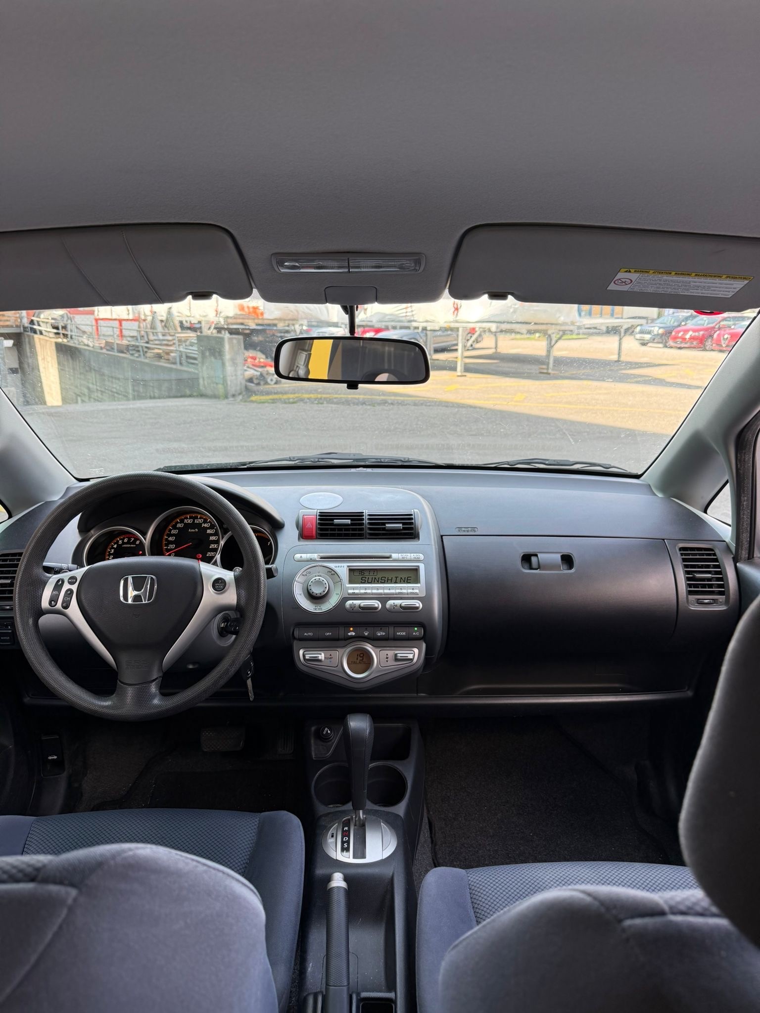 HONDA Jazz 1.4i ES-image-9