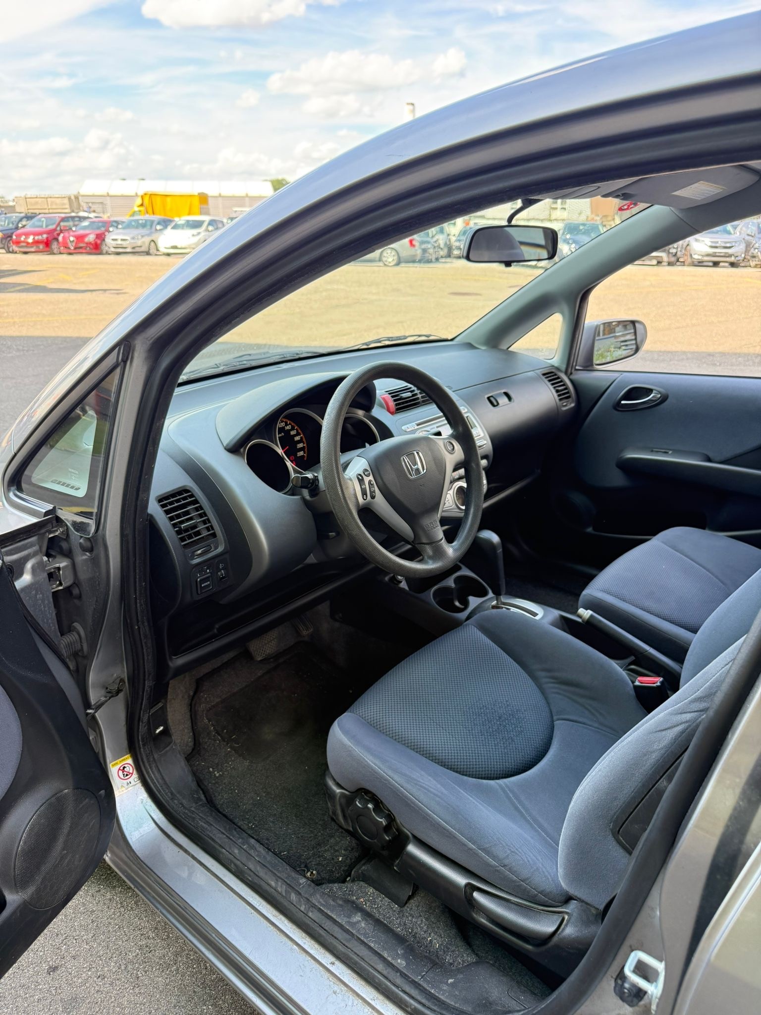 HONDA Jazz 1.4i ES-image-8