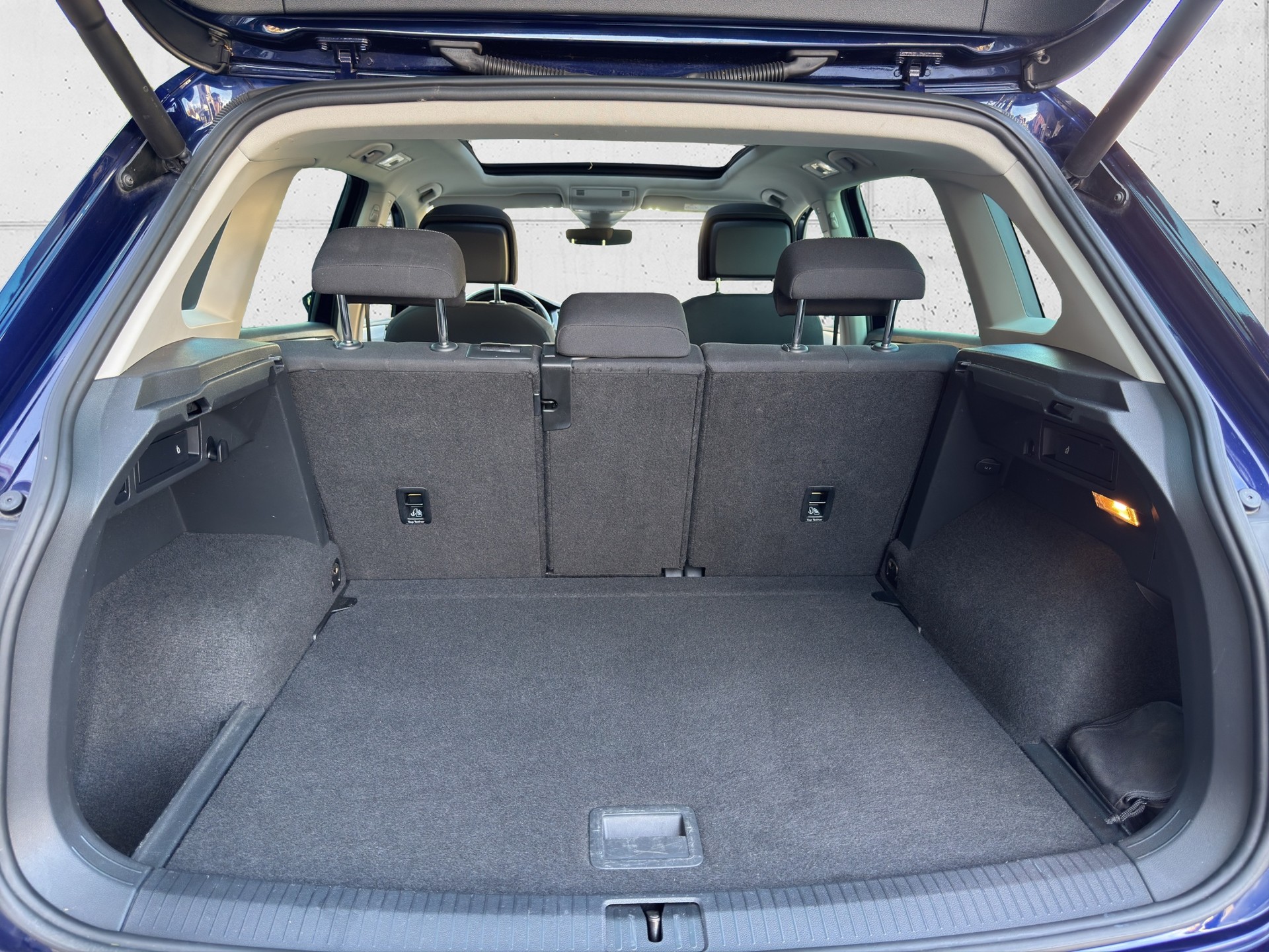 VW Tiguan 2.0 TDI SCR Highline 4Motion DSG-image-14