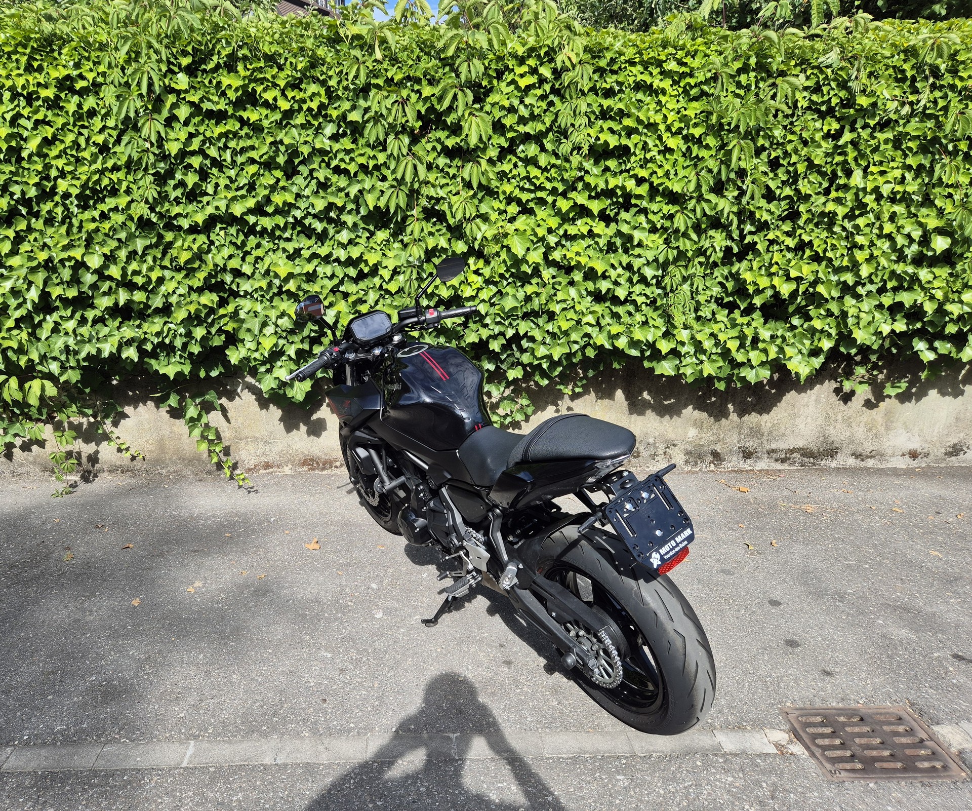 KAWASAKI Z 650-showroom-element-1