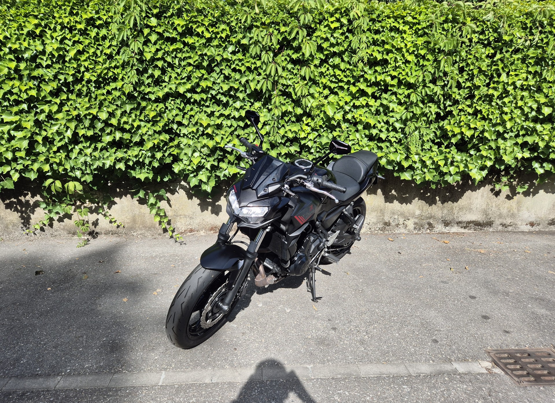 KAWASAKI Z 650-showroom-element-3
