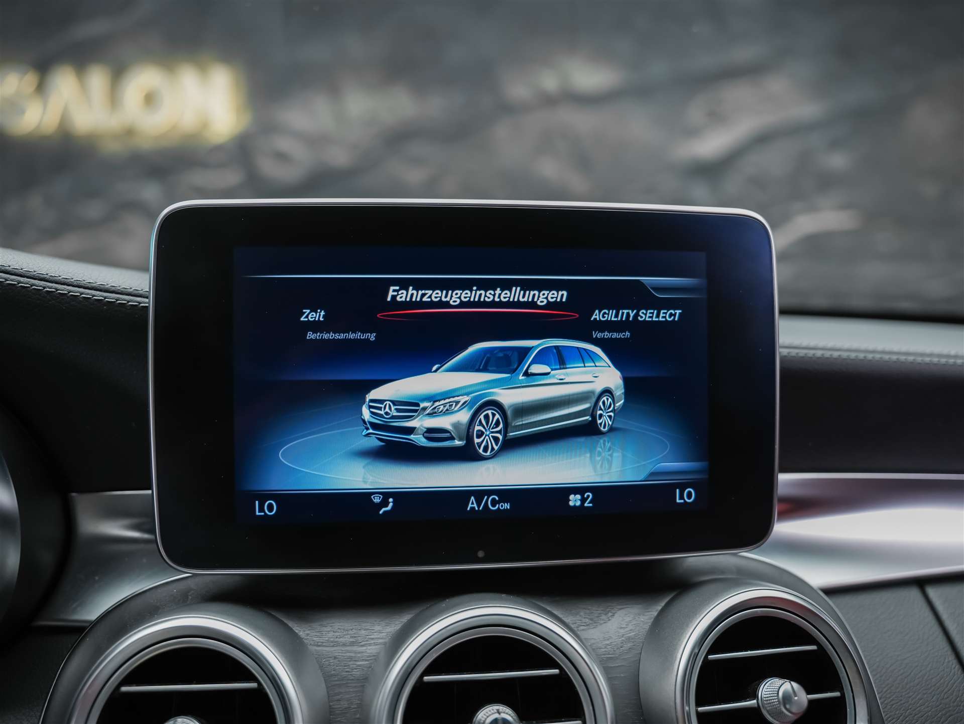 MERCEDES-BENZ C 220 d AMG Line 7G-Tronic *CH Auto*Burmester Soundsystem*-image-31