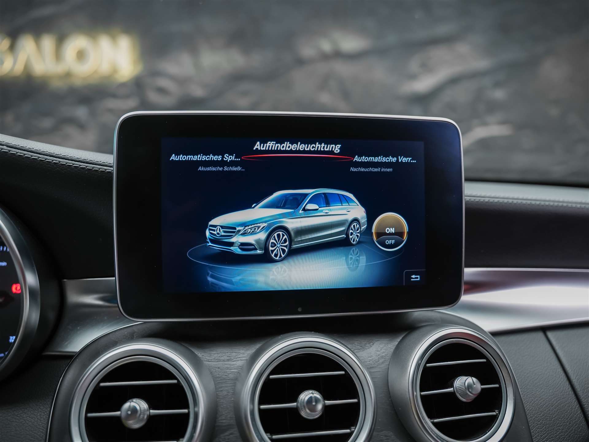 MERCEDES-BENZ C 220 d AMG Line 7G-Tronic *CH Auto*Burmester Soundsystem*-image-34