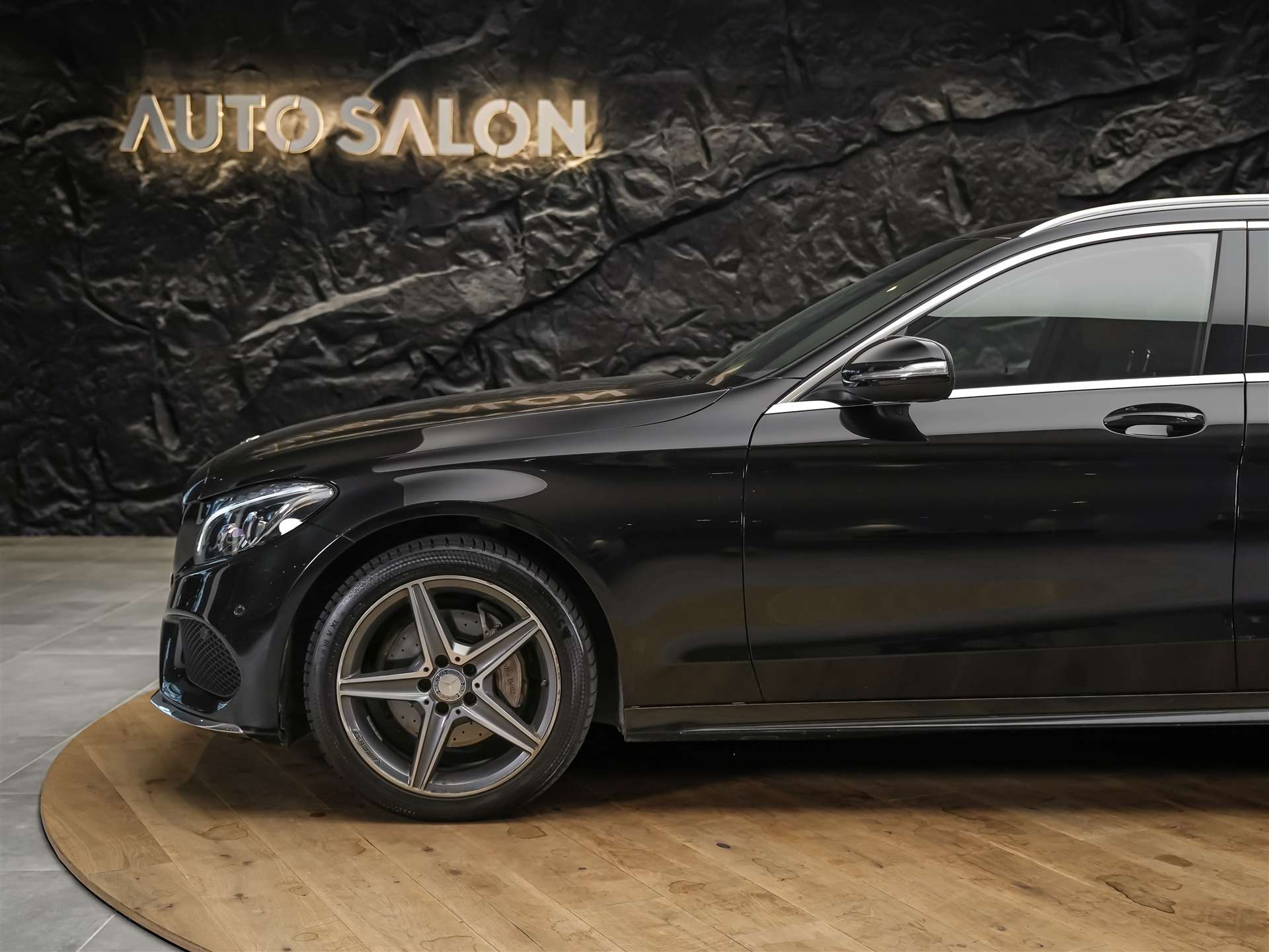 MERCEDES-BENZ C 220 d AMG Line 7G-Tronic *CH Auto*Burmester Soundsystem*-image-13