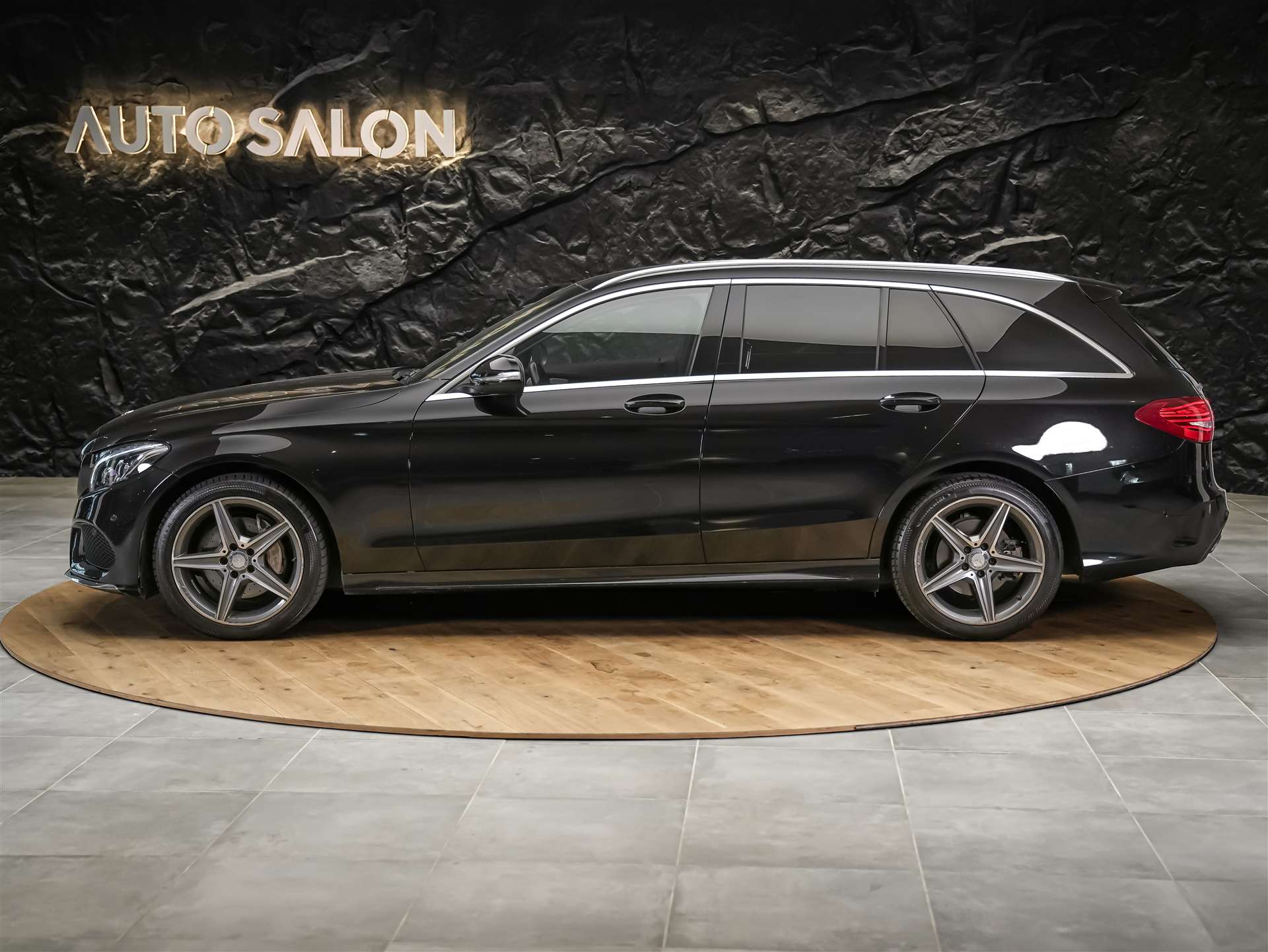 MERCEDES-BENZ C 220 d AMG Line 7G-Tronic *CH Auto*Burmester Soundsystem*-showroom-element-1