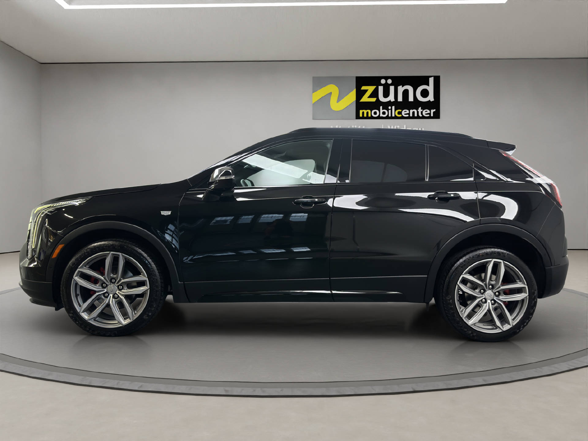 CADILLAC XT4 2.0 T Sport AWD-image-1