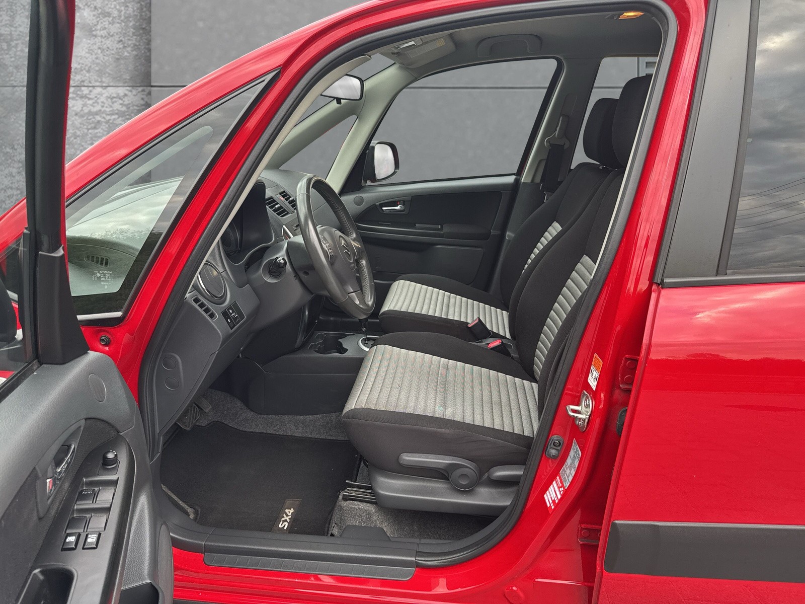 SUZUKI SX4 1.6 16V GL Top Barry 4WD Automatic-image-8