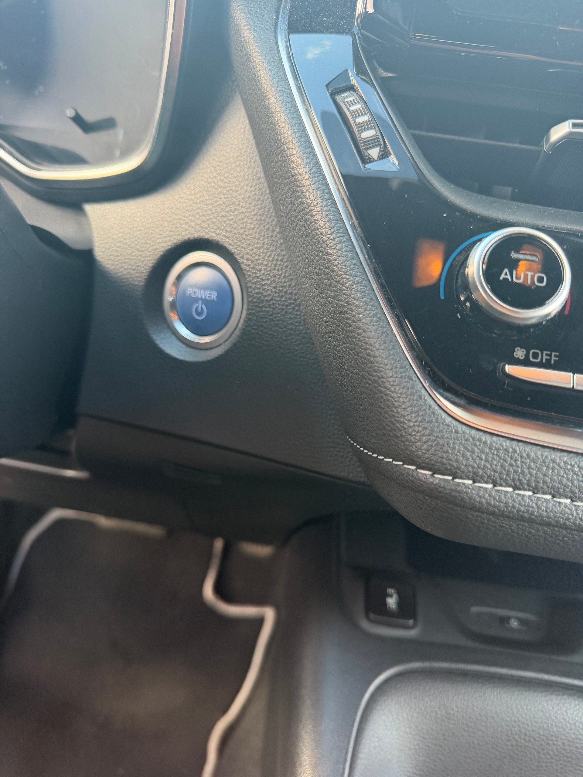 TOYOTA Corolla Touring Sports 2.0 HSD Trend e-CVT-image-11