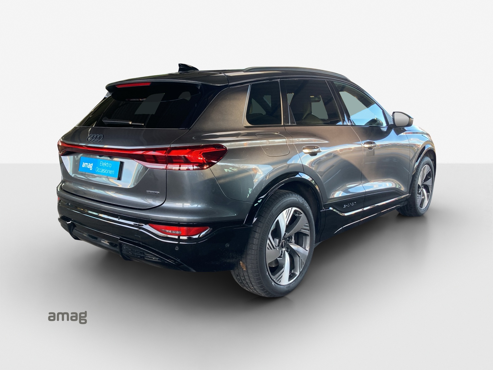 AUDI Q6 e-tron quattro-image-5