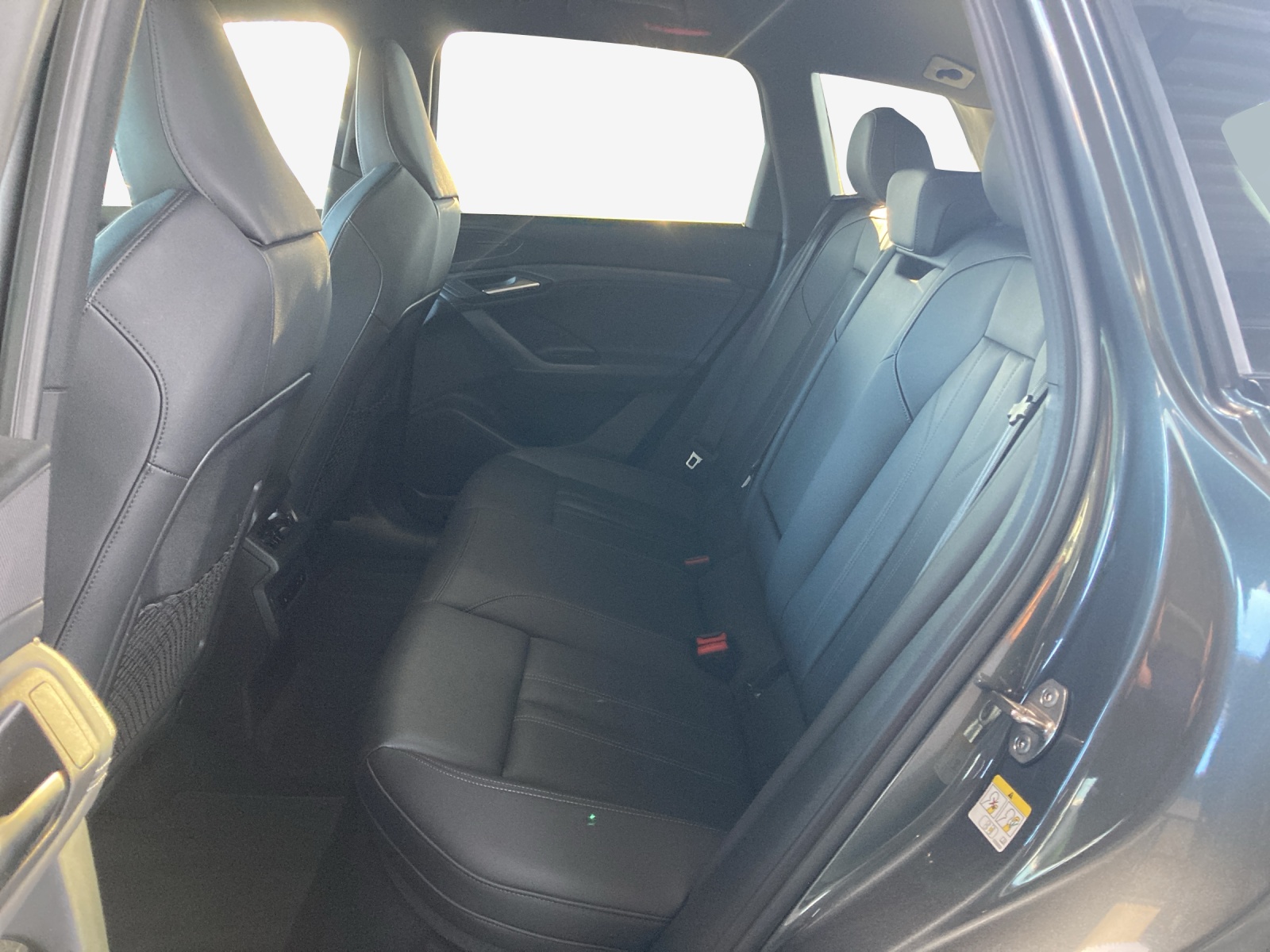 AUDI Q6 e-tron quattro-image-12