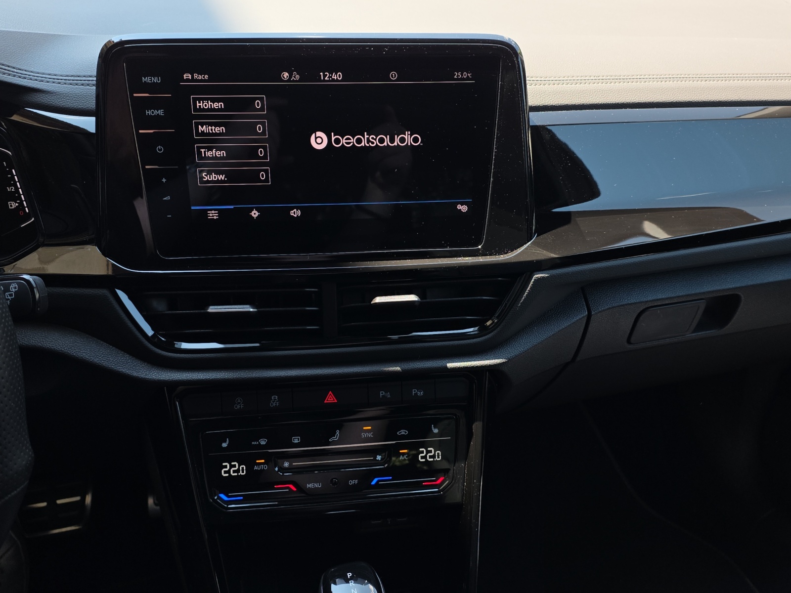 VW T-Roc 2.0 TSI R 75 EditionDSG 4Motion-image-13