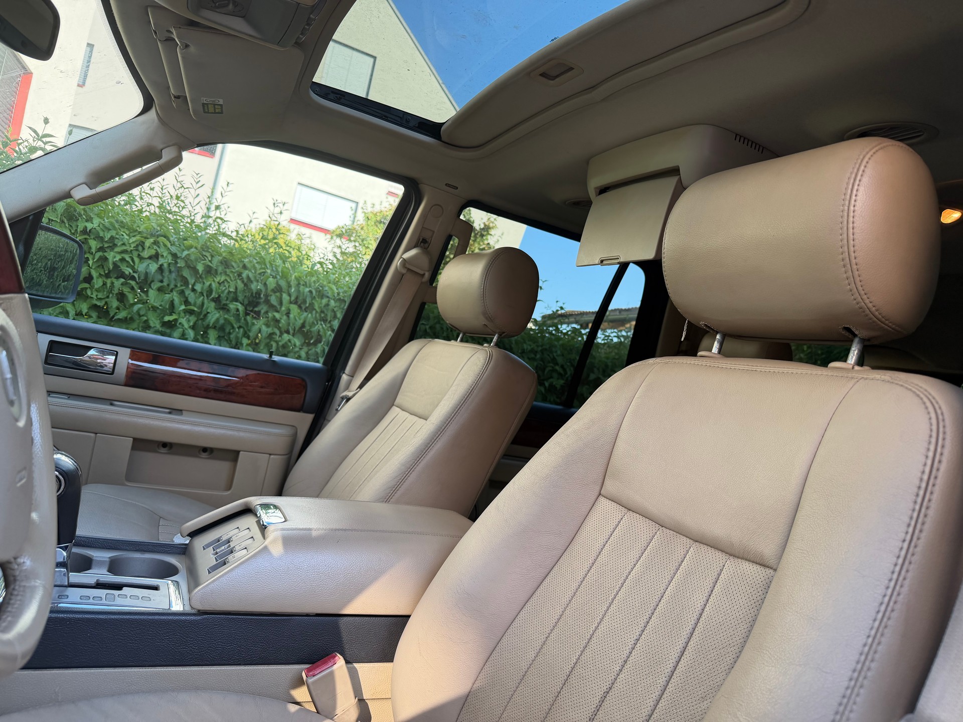 LINCOLN Ford Lincoln Navigator-image-14