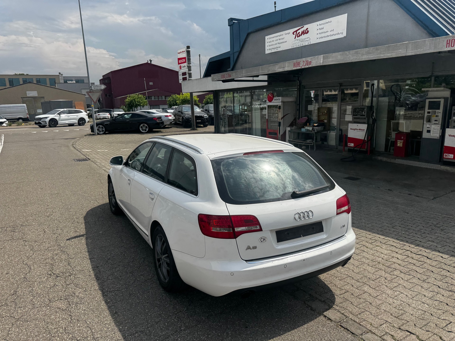 AUDI A6 Avant 2.8 V6 FSI-image-3