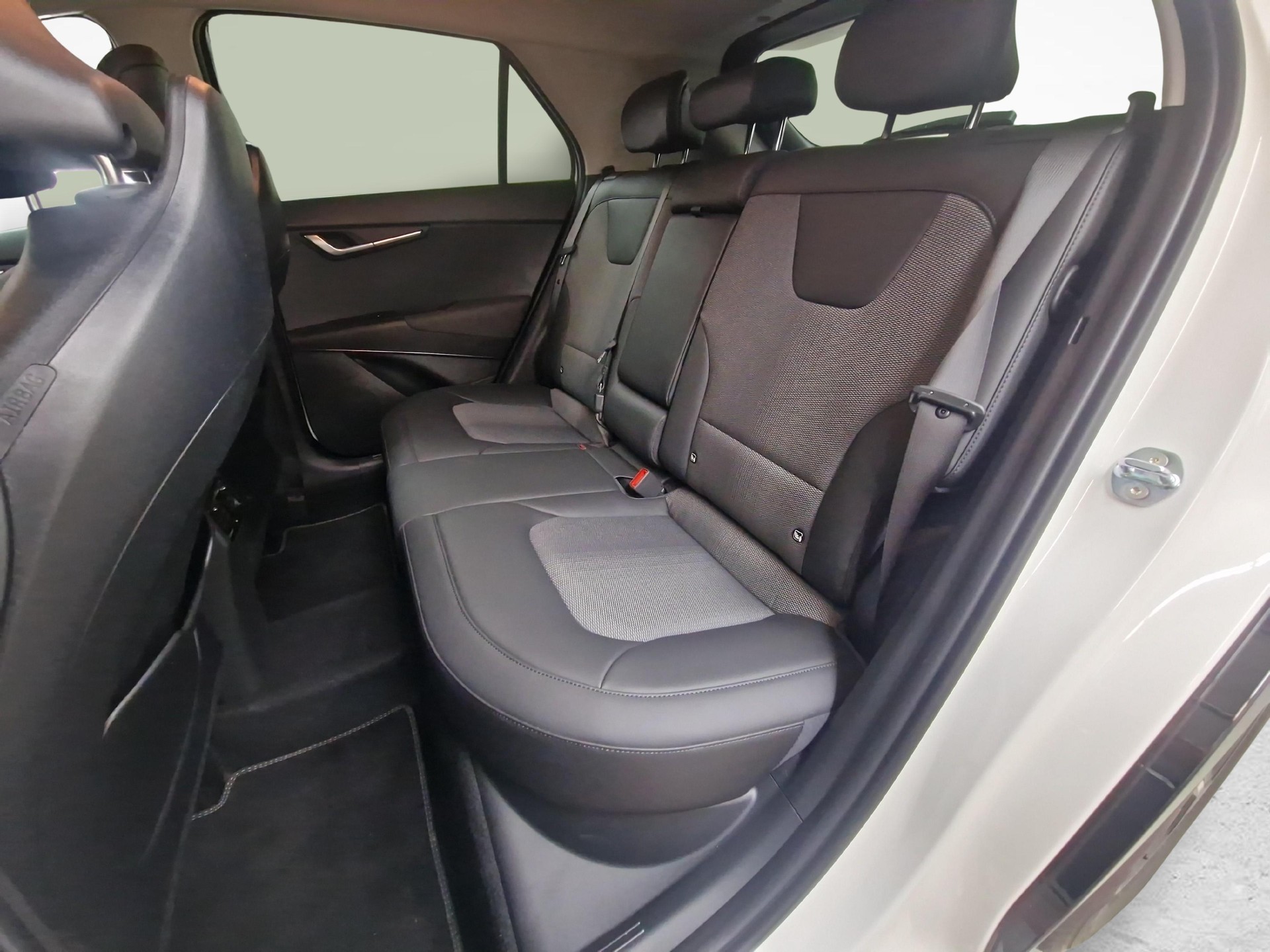 KIA Niro 1.6 GDi Plug-in Hybrid Power Edition-image-10