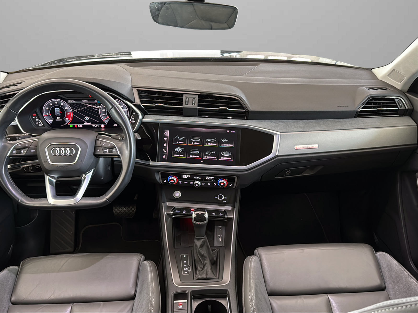 AUDI Q3 40 TFSI advanced quattro S-tronic-image-12