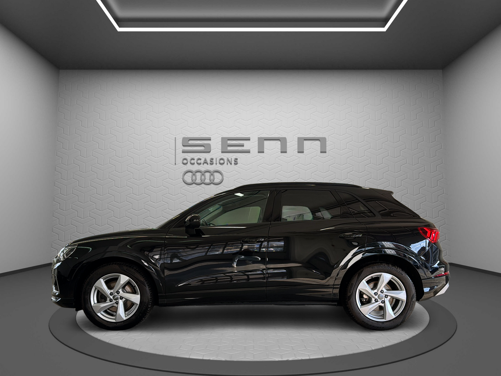 AUDI Q3 40 TFSI advanced quattro S-tronic-showroom-element-2