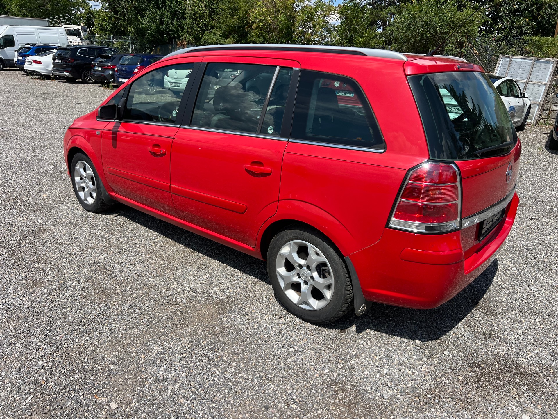 OPEL Zafira 2.2i 16V Essentia-image-3