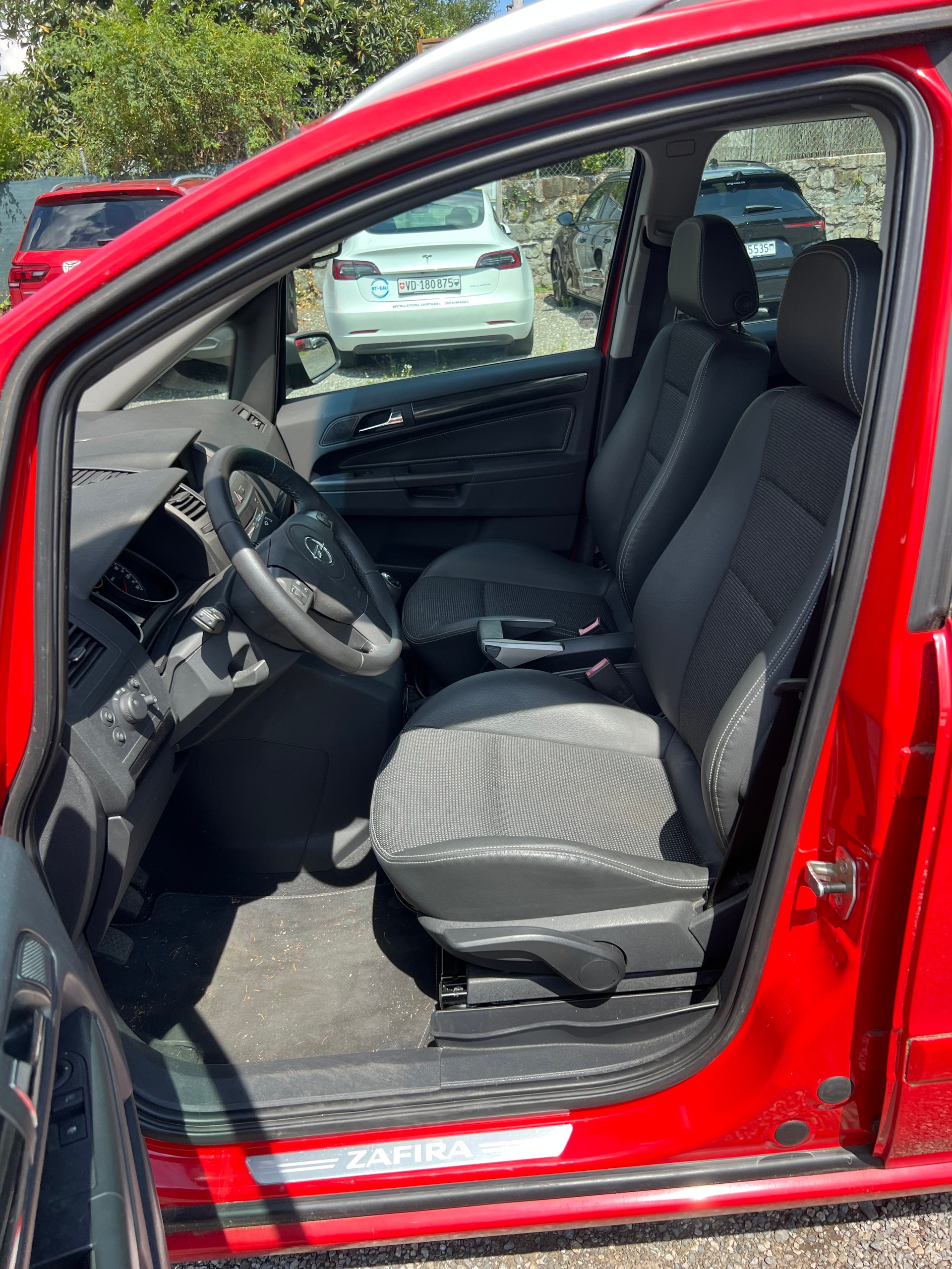 OPEL Zafira 2.2i 16V Essentia-image-9